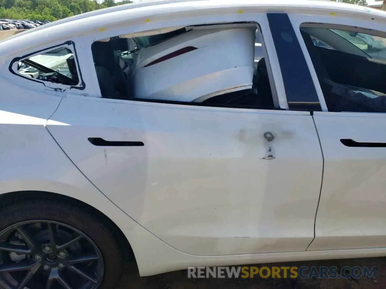 10 Photograph of a damaged car 5YJ3E1EA4PF398301 TESLA MODEL 3 2023
