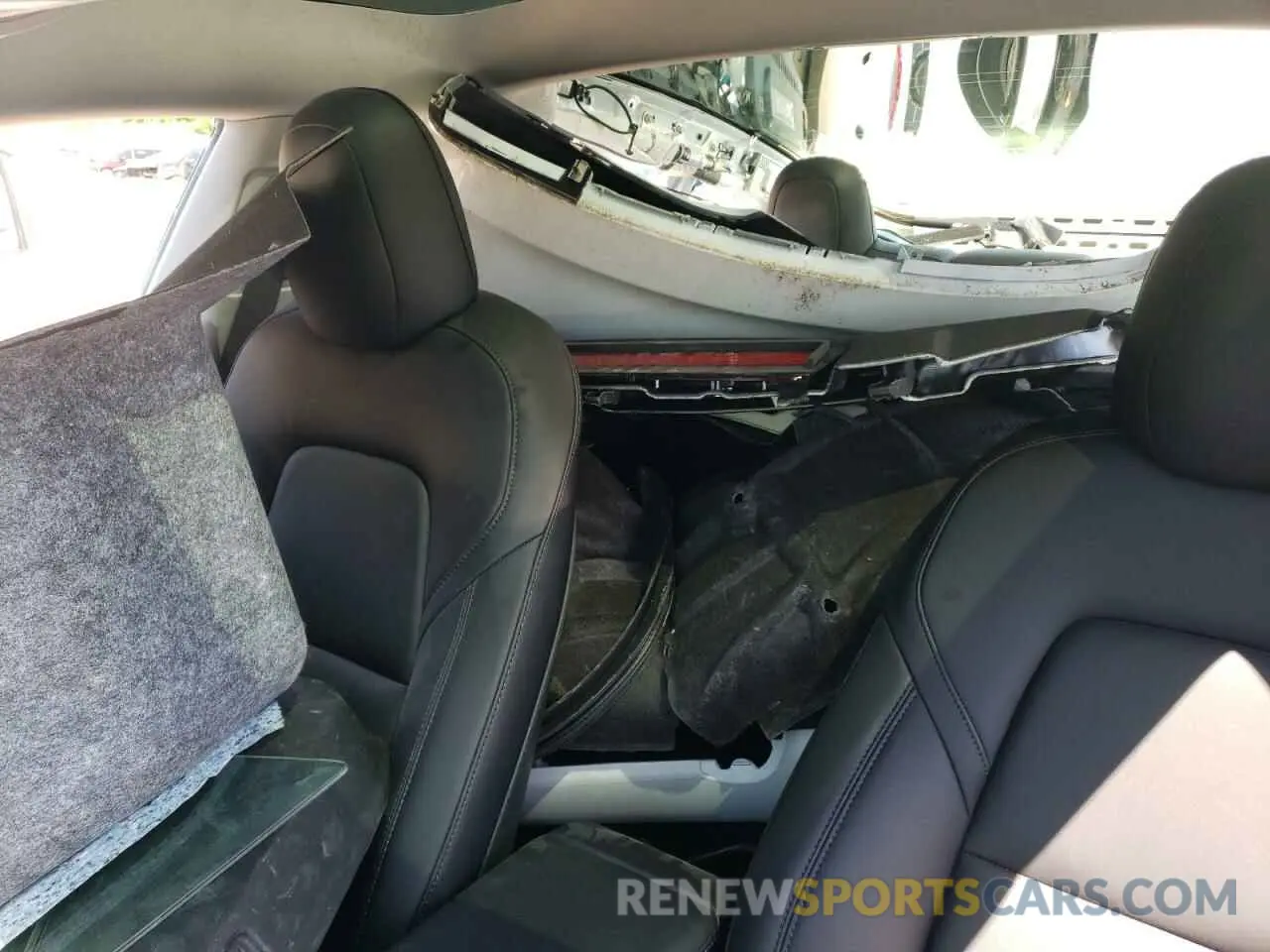12 Photograph of a damaged car 5YJ3E1EA4PF398301 TESLA MODEL 3 2023