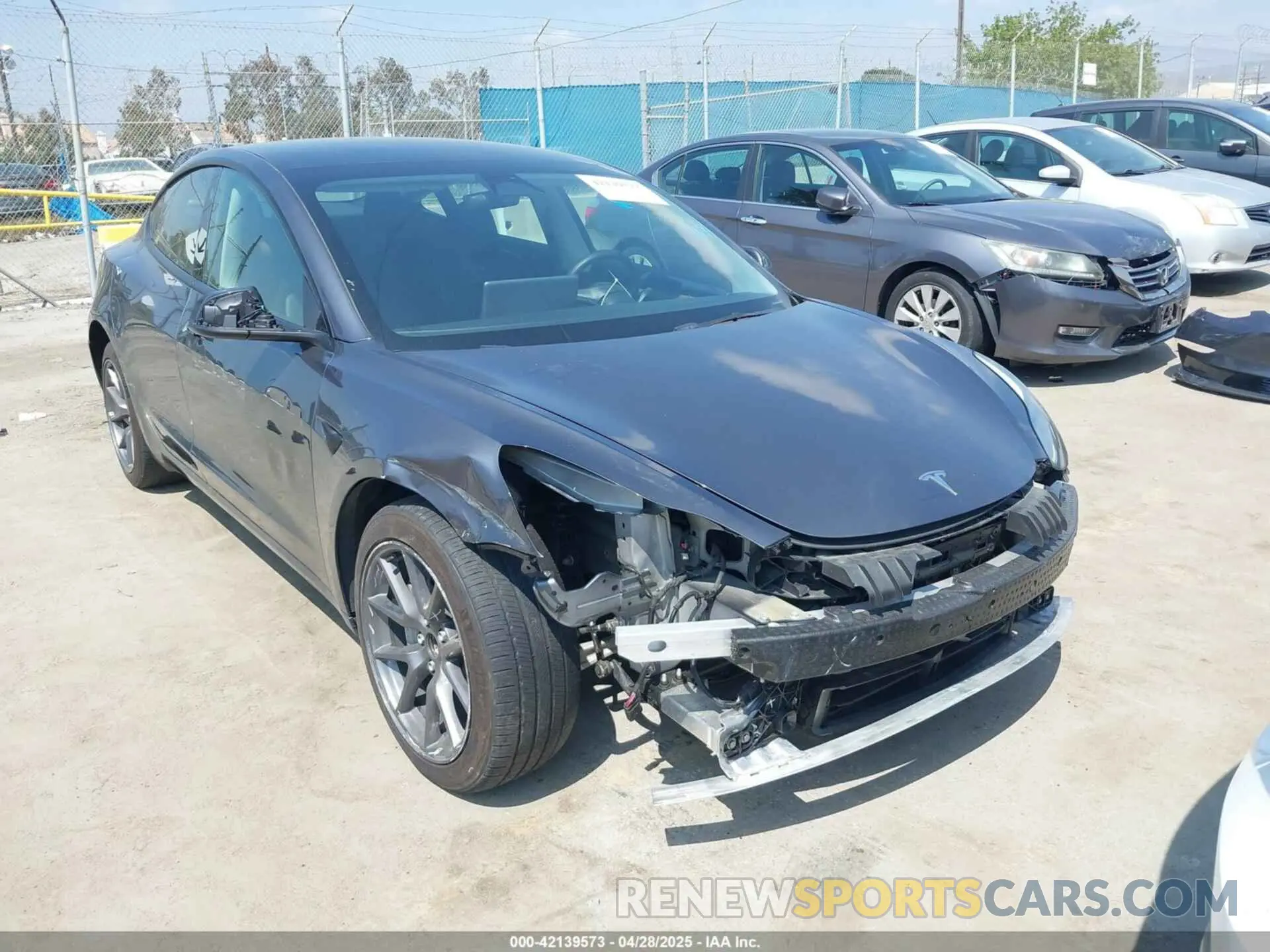 1 Photograph of a damaged car 5YJ3E1EA4PF398573 TESLA MODEL 3 2023