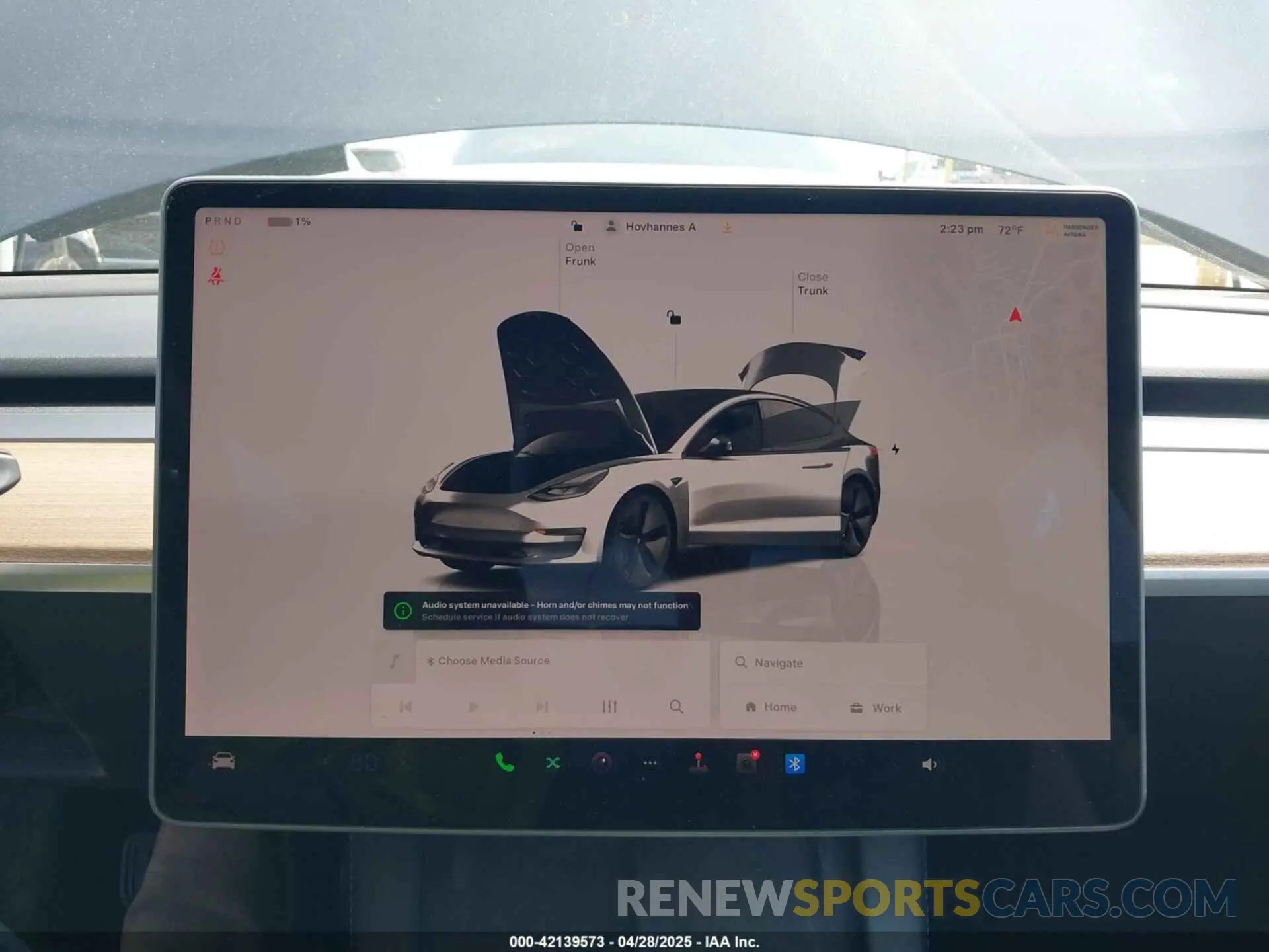 19 Photograph of a damaged car 5YJ3E1EA4PF398573 TESLA MODEL 3 2023