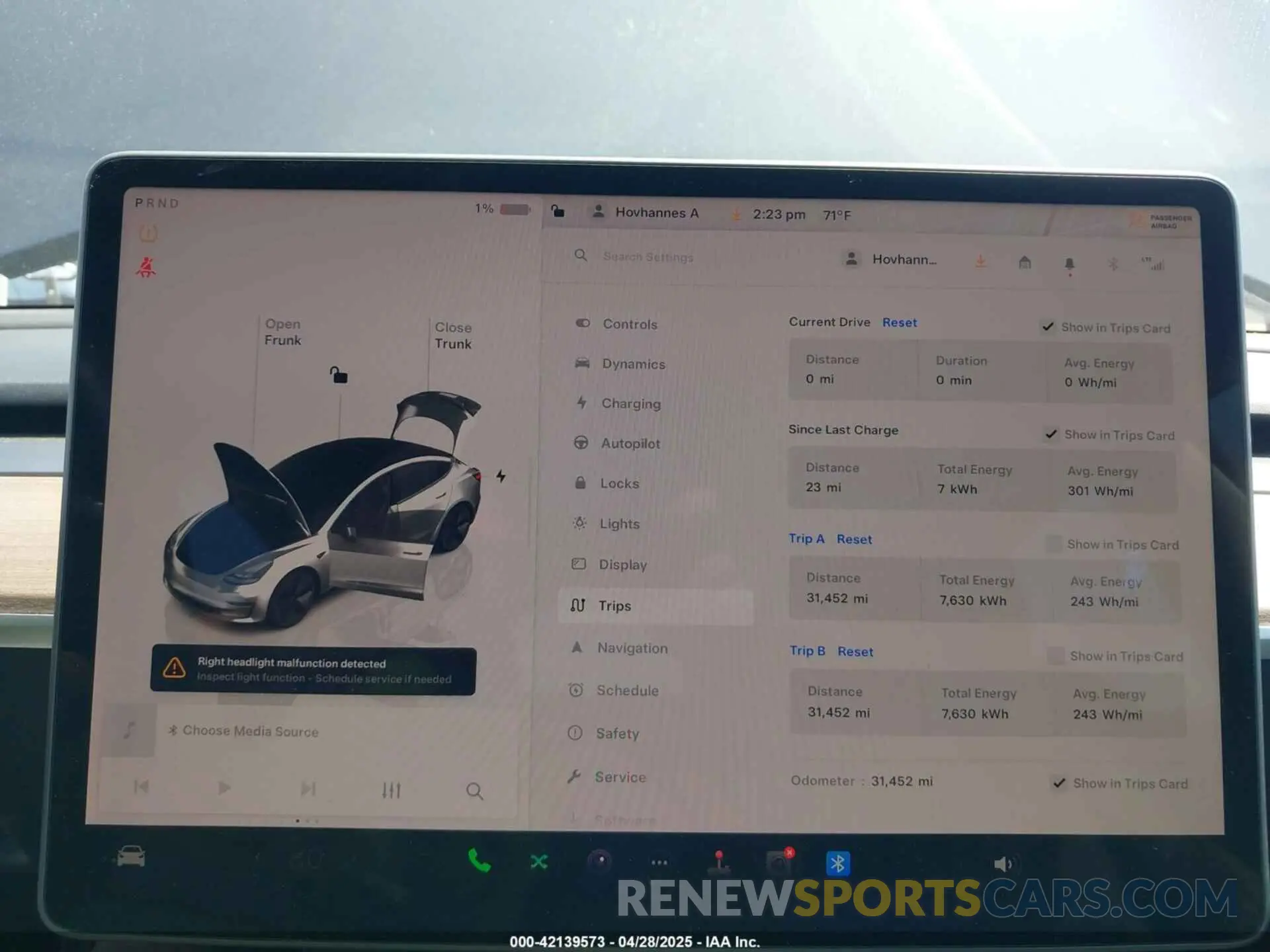 7 Photograph of a damaged car 5YJ3E1EA4PF398573 TESLA MODEL 3 2023