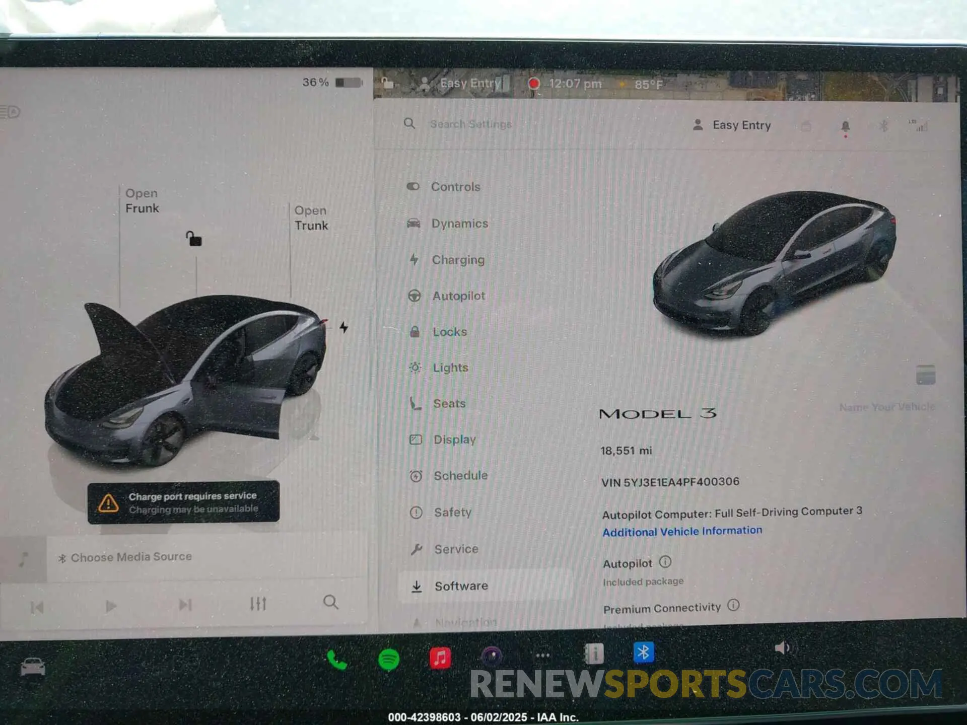 19 Photograph of a damaged car 5YJ3E1EA4PF400306 TESLA MODEL 3 2023
