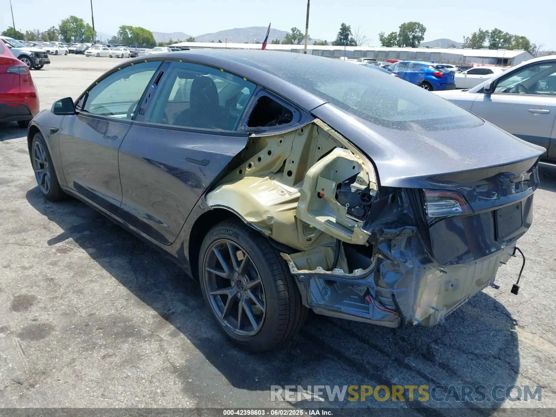 3 Photograph of a damaged car 5YJ3E1EA4PF400306 TESLA MODEL 3 2023