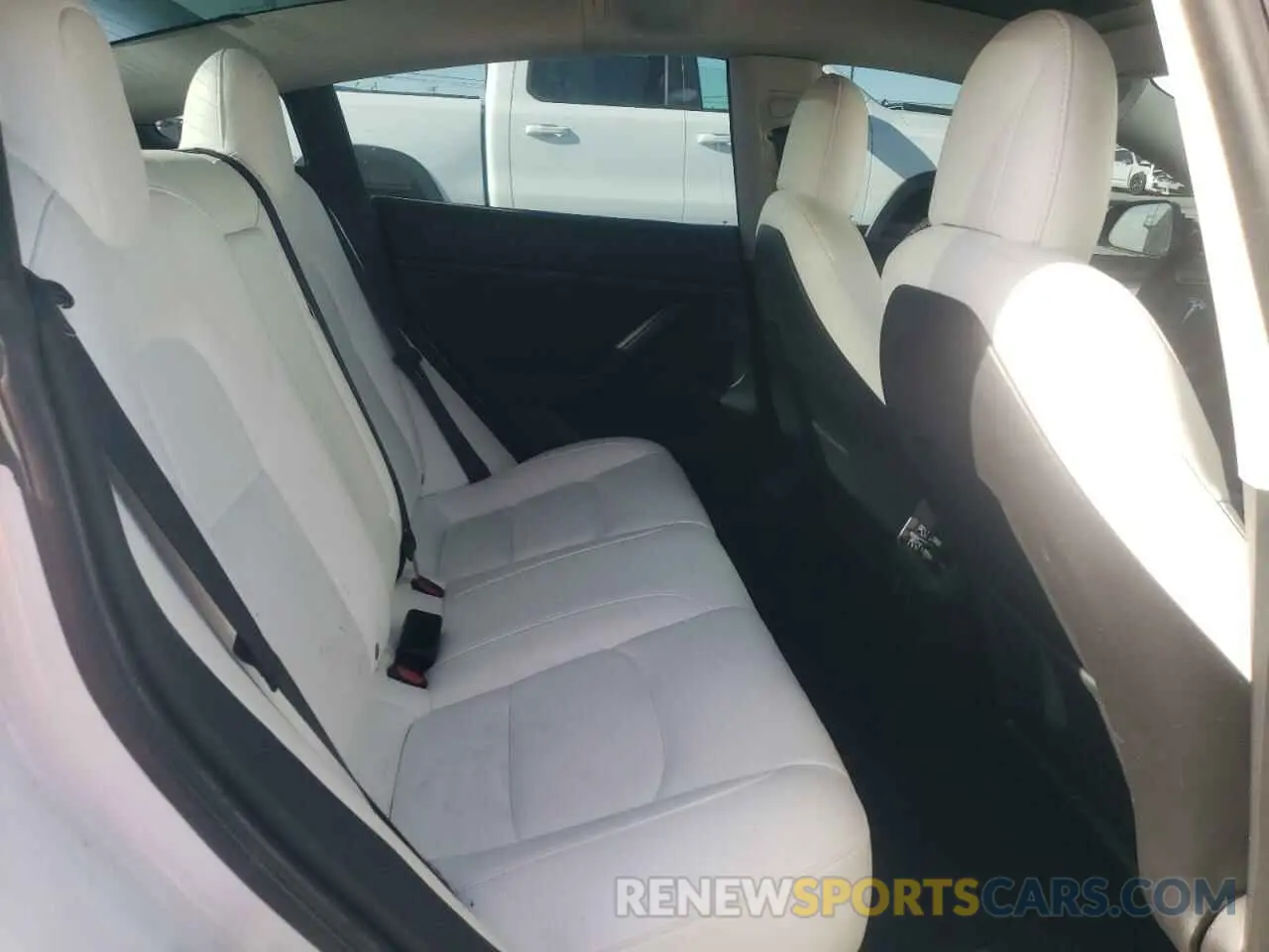 10 Photograph of a damaged car 5YJ3E1EA4PF412696 TESLA MODEL 3 2023