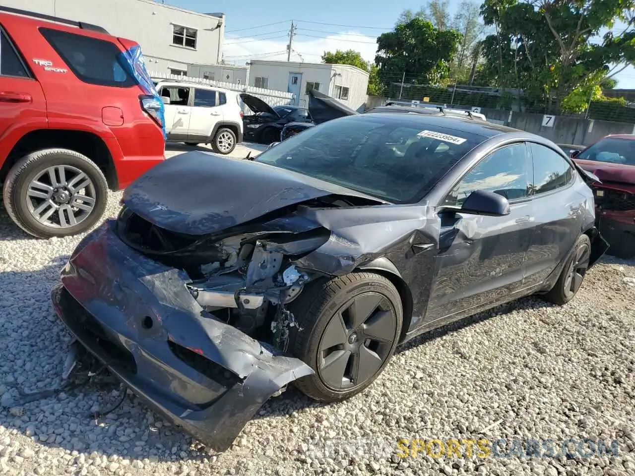 1 Photograph of a damaged car 5YJ3E1EA4PF421981 TESLA MODEL 3 2023