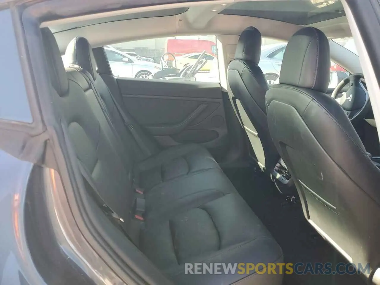 10 Photograph of a damaged car 5YJ3E1EA4PF421981 TESLA MODEL 3 2023
