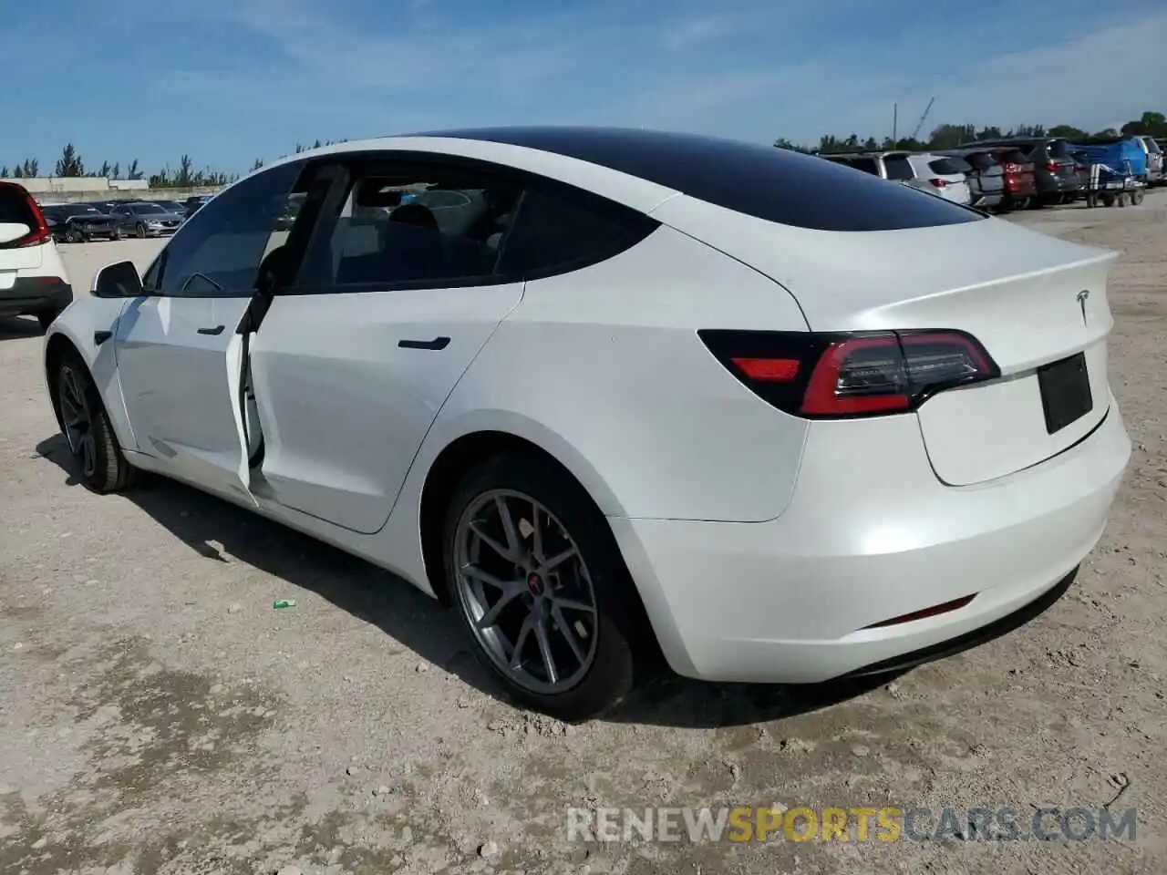 2 Photograph of a damaged car 5YJ3E1EA4PF425822 TESLA MODEL 3 2023