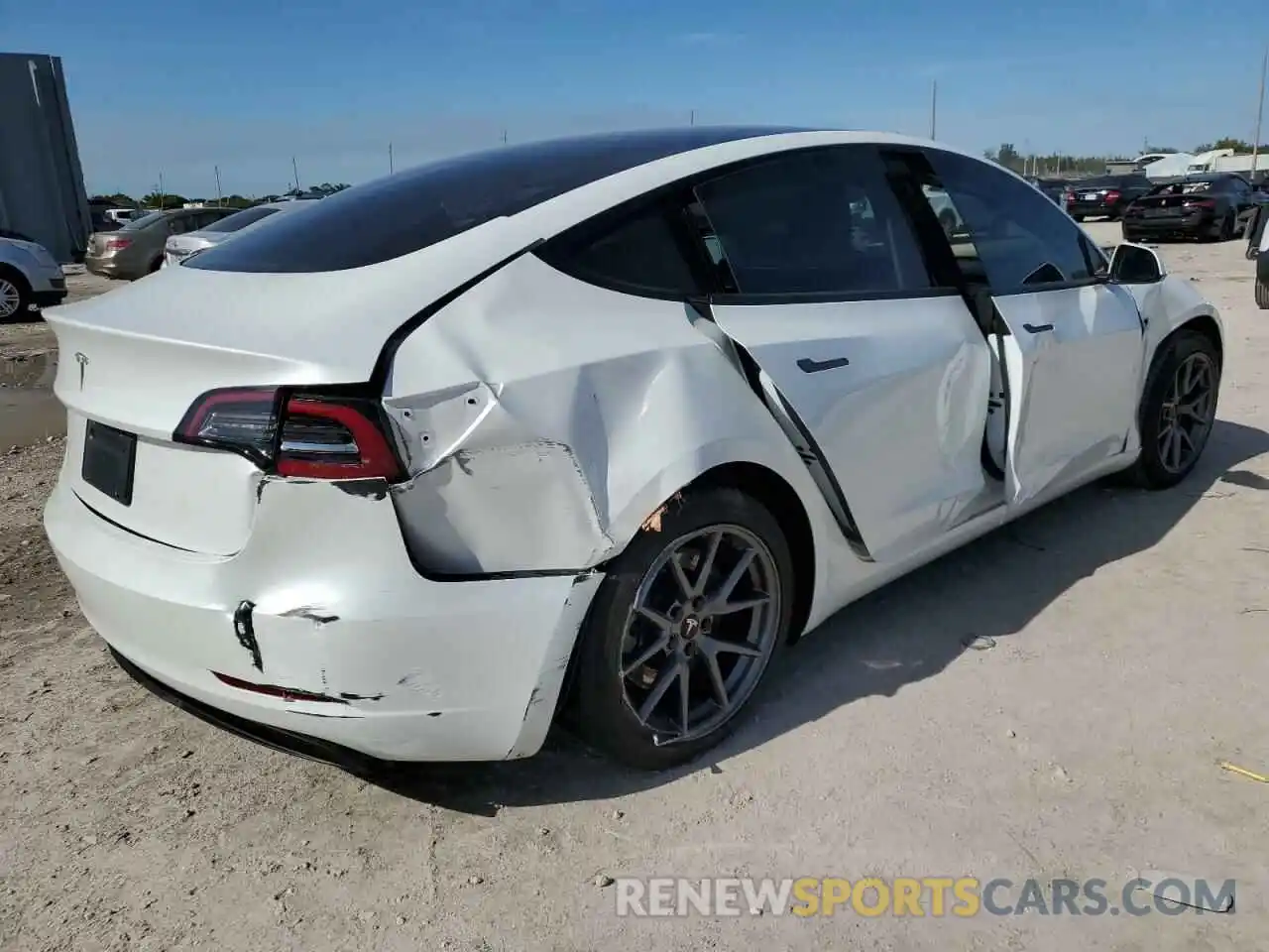 3 Photograph of a damaged car 5YJ3E1EA4PF425822 TESLA MODEL 3 2023