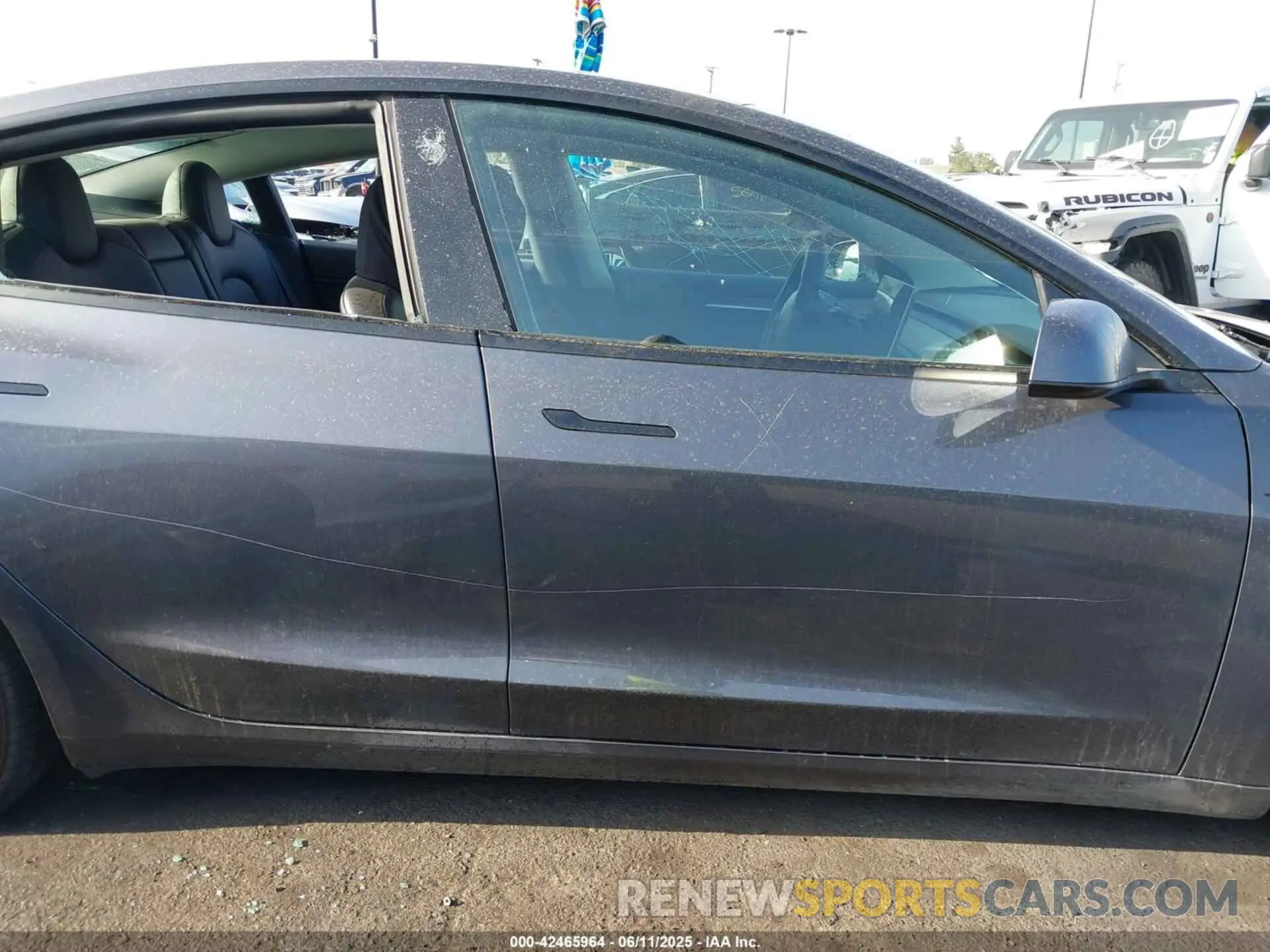 13 Photograph of a damaged car 5YJ3E1EA4PF427022 TESLA MODEL 3 2023