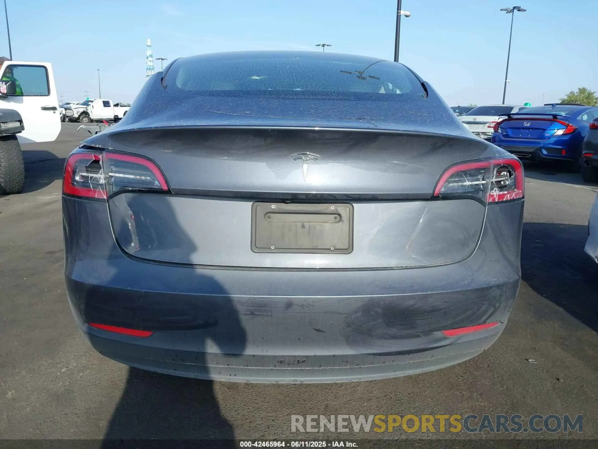 16 Photograph of a damaged car 5YJ3E1EA4PF427022 TESLA MODEL 3 2023