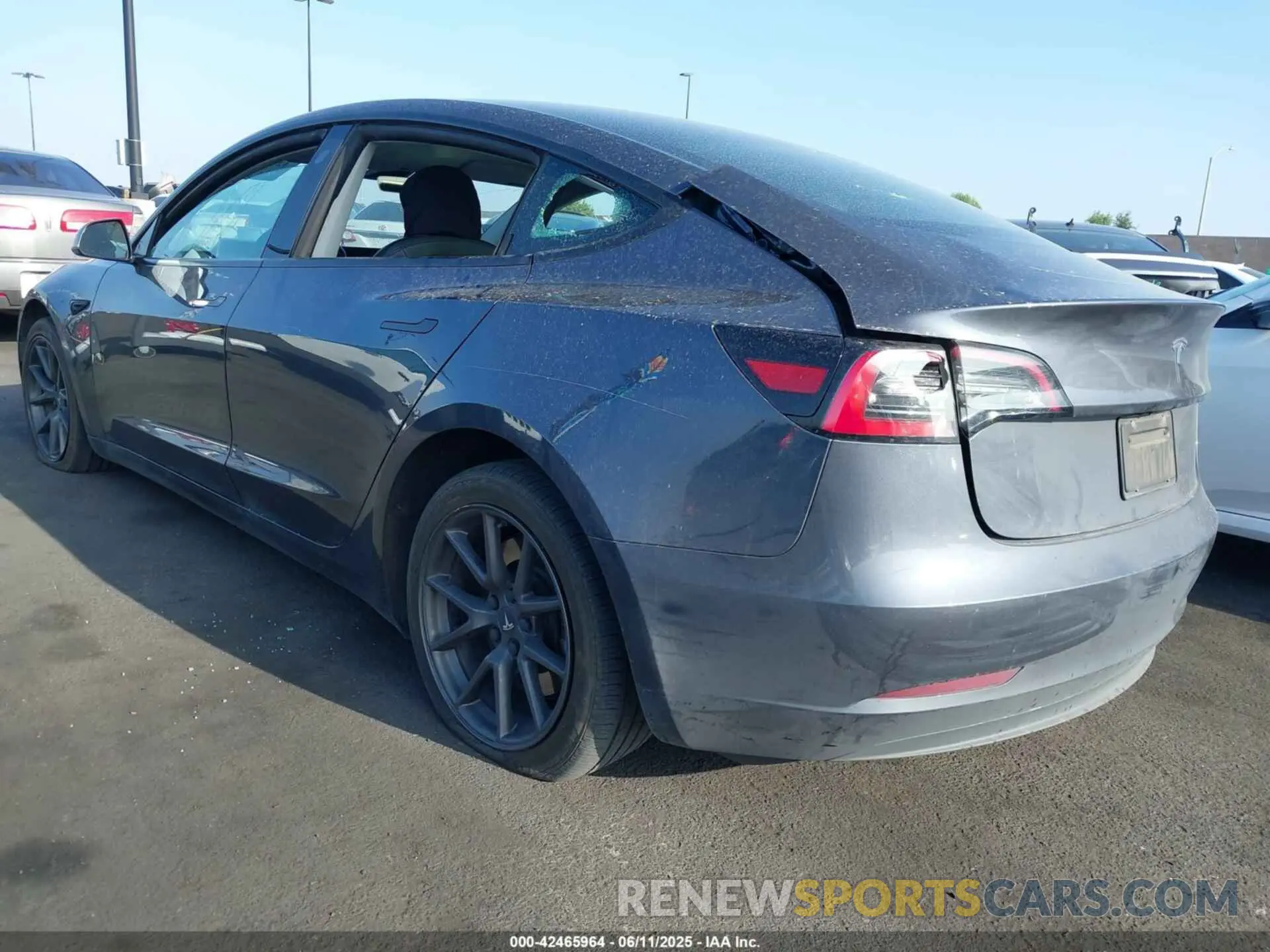 3 Photograph of a damaged car 5YJ3E1EA4PF427022 TESLA MODEL 3 2023