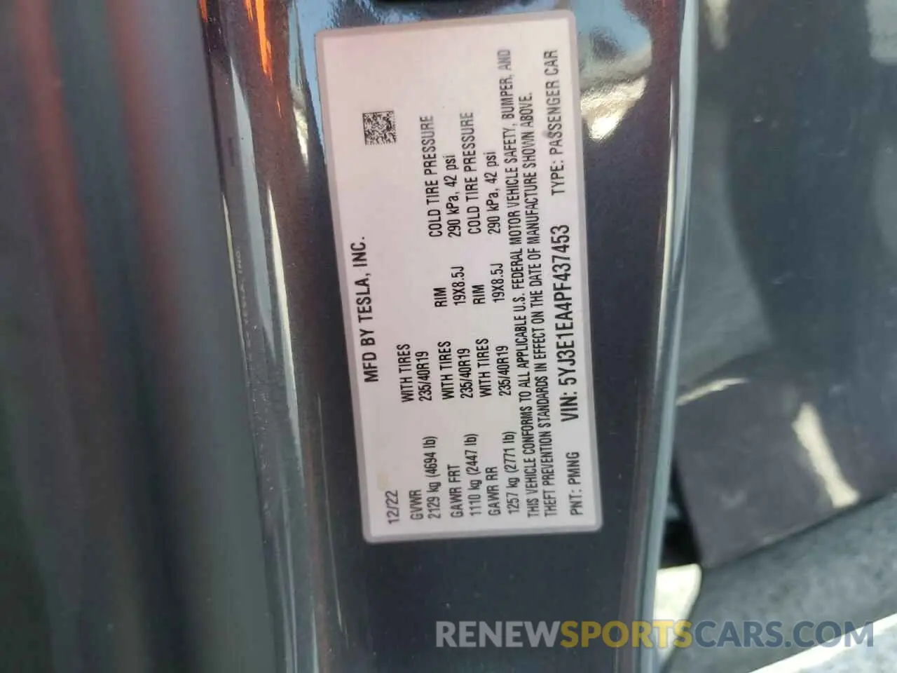 13 Photograph of a damaged car 5YJ3E1EA4PF437453 TESLA MODEL 3 2023