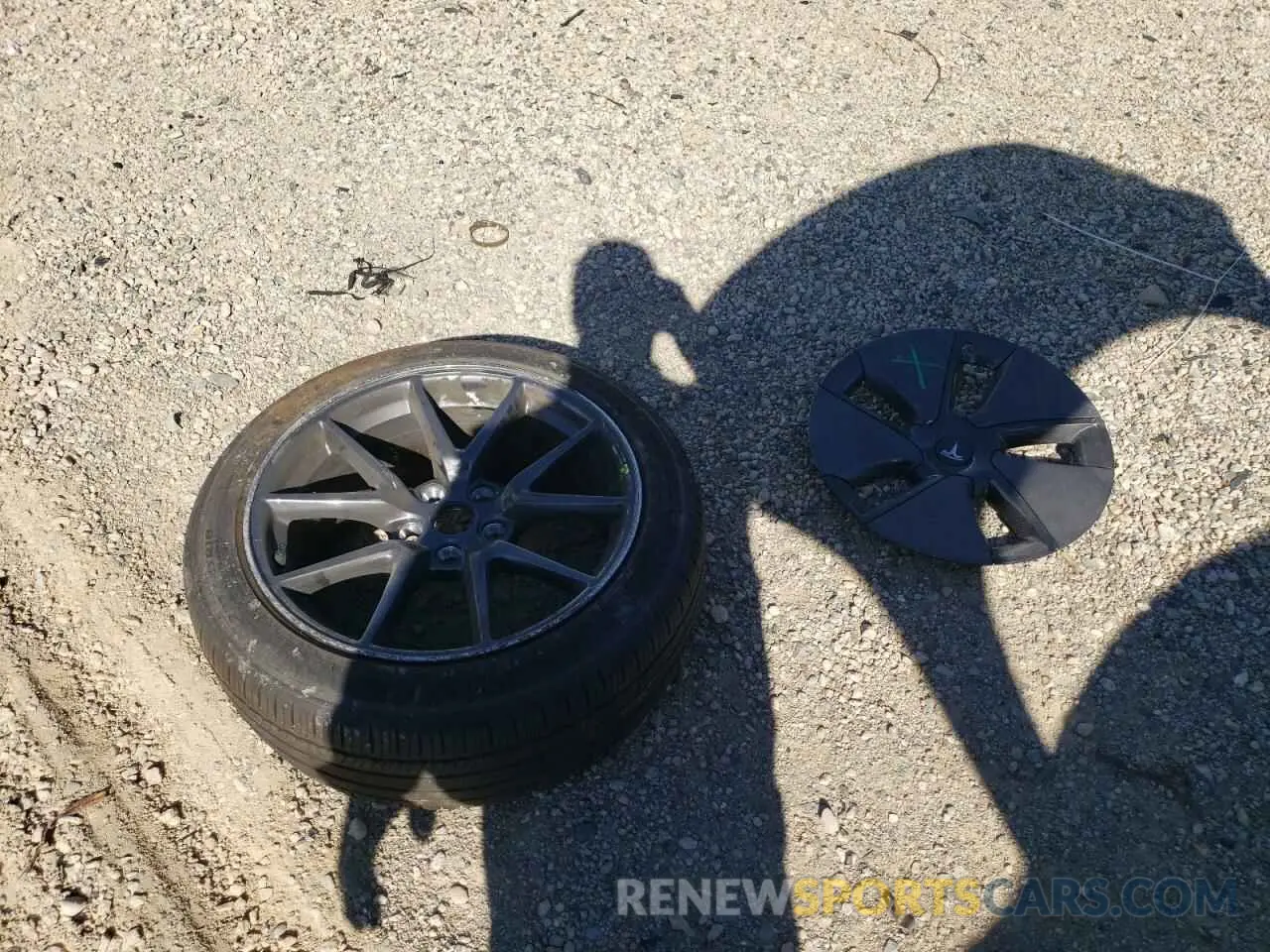 12 Photograph of a damaged car 5YJ3E1EA4PF458819 TESLA MODEL 3 2023