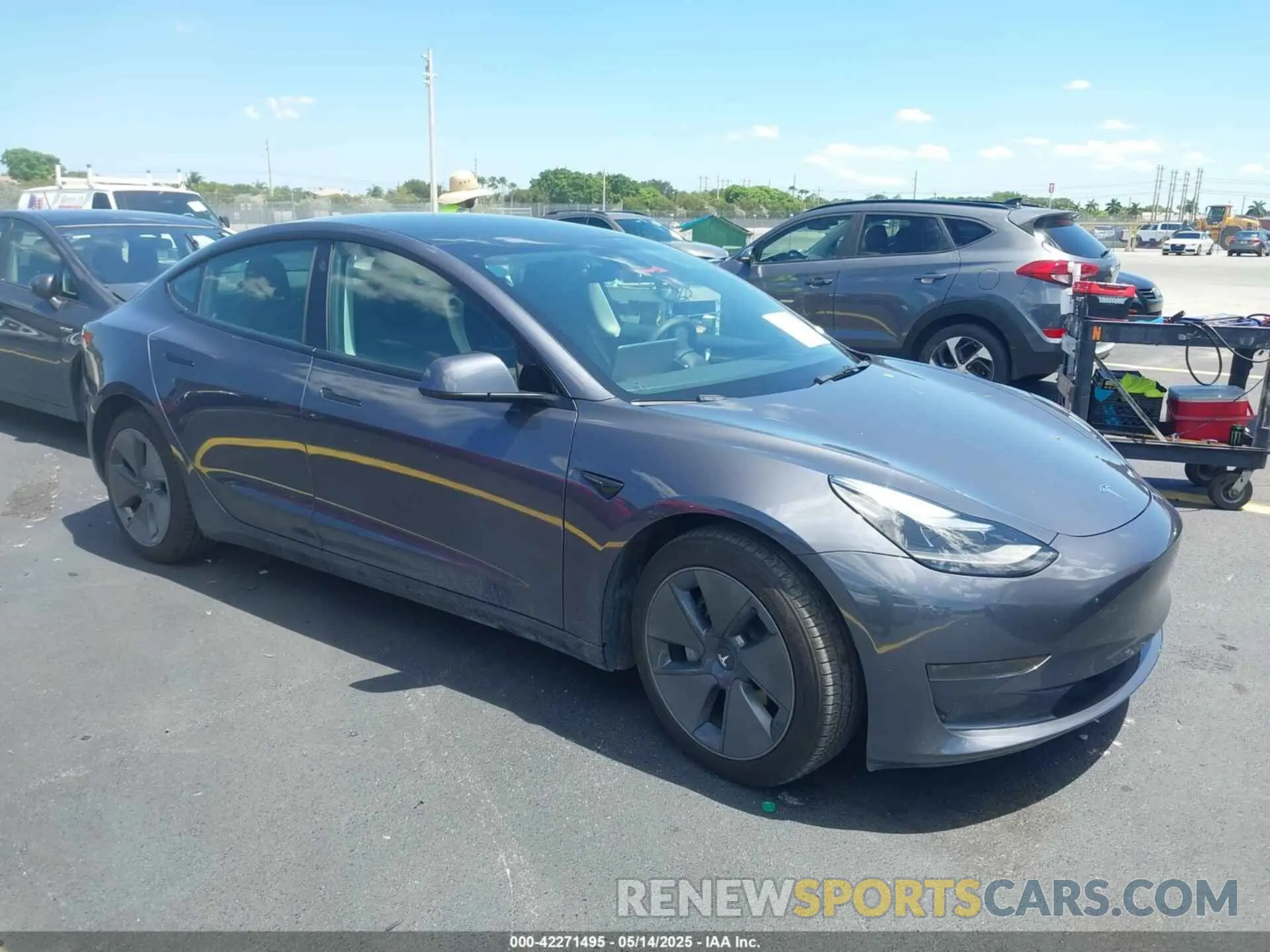 1 Photograph of a damaged car 5YJ3E1EA4PF461624 TESLA MODEL 3 2023