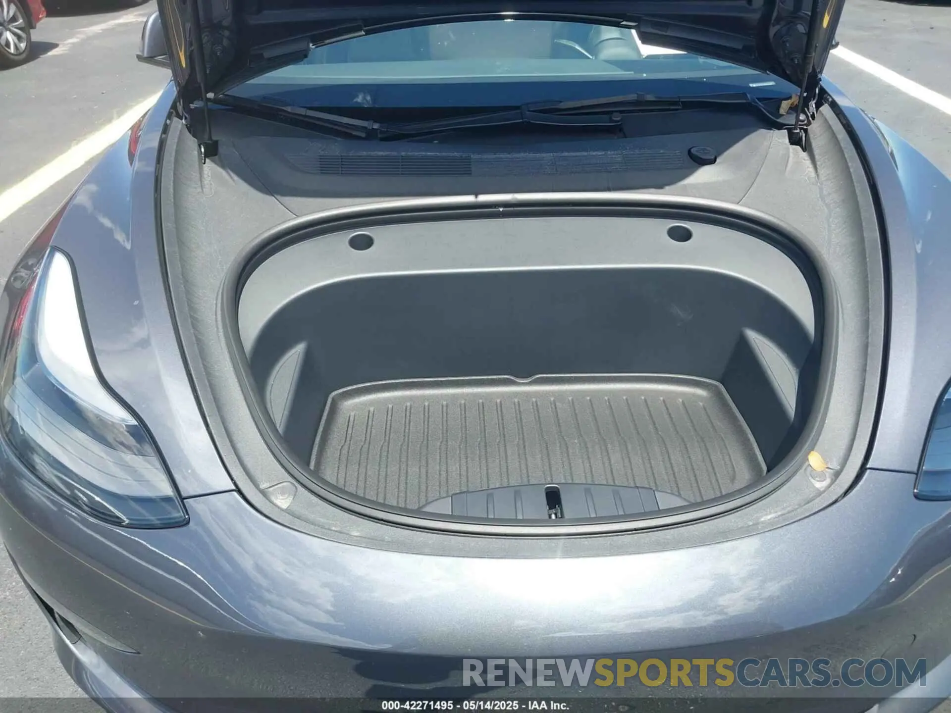 10 Photograph of a damaged car 5YJ3E1EA4PF461624 TESLA MODEL 3 2023