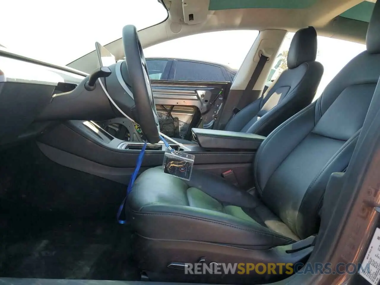 7 Photograph of a damaged car 5YJ3E1EA4PF466113 TESLA MODEL 3 2023