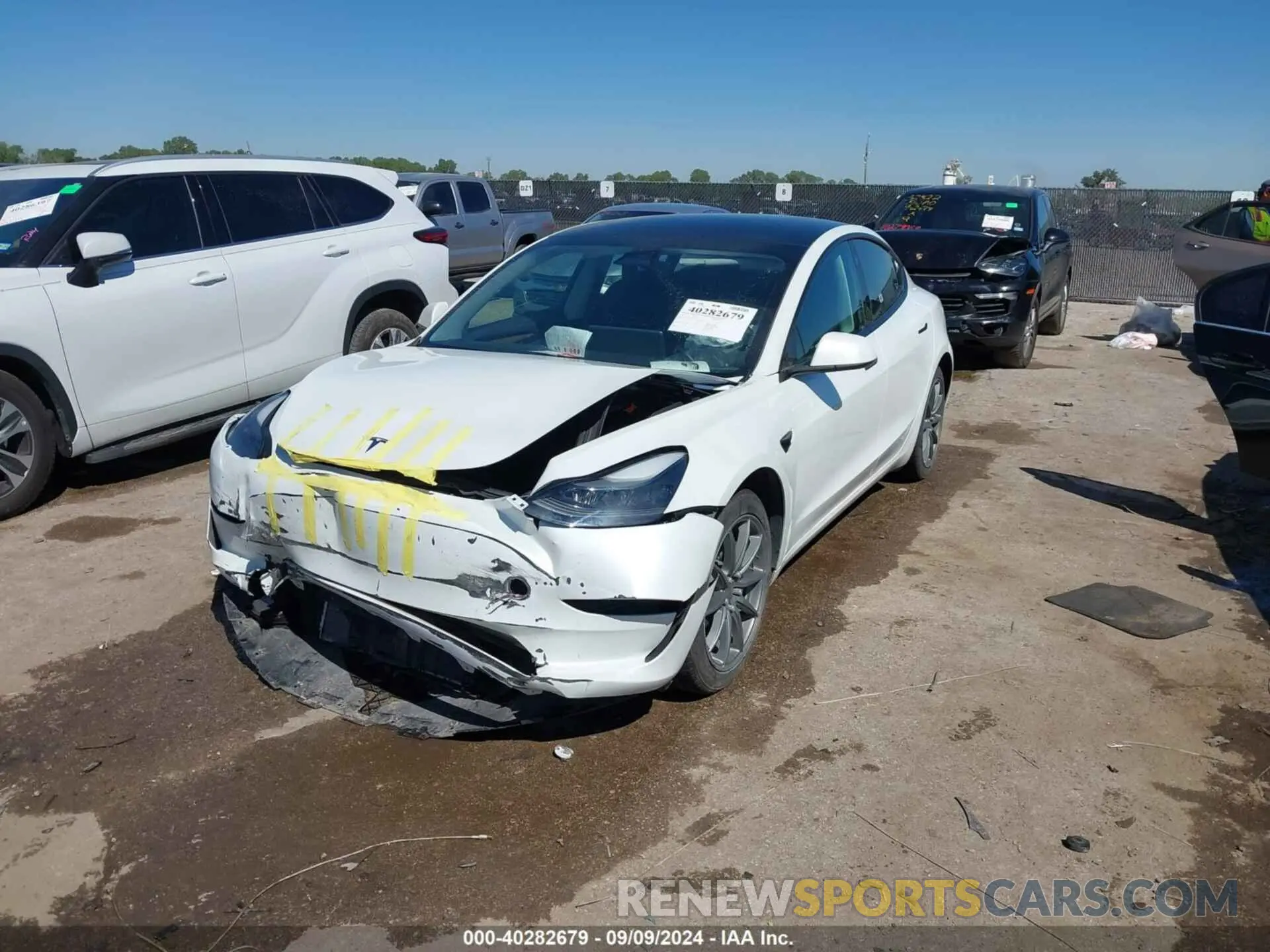 2 Photograph of a damaged car 5YJ3E1EA4PF475426 TESLA MODEL 3 2023