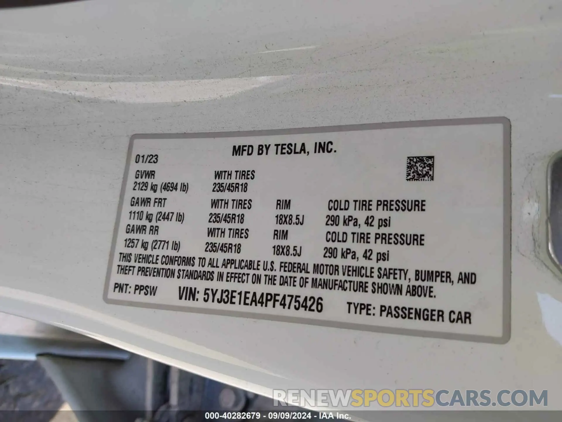 9 Photograph of a damaged car 5YJ3E1EA4PF475426 TESLA MODEL 3 2023