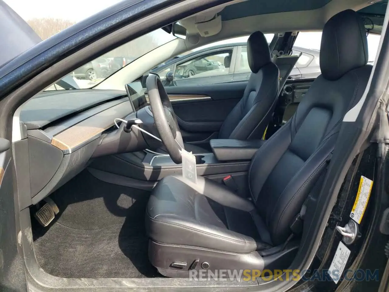 7 Photograph of a damaged car 5YJ3E1EA4PF479685 TESLA MODEL 3 2023
