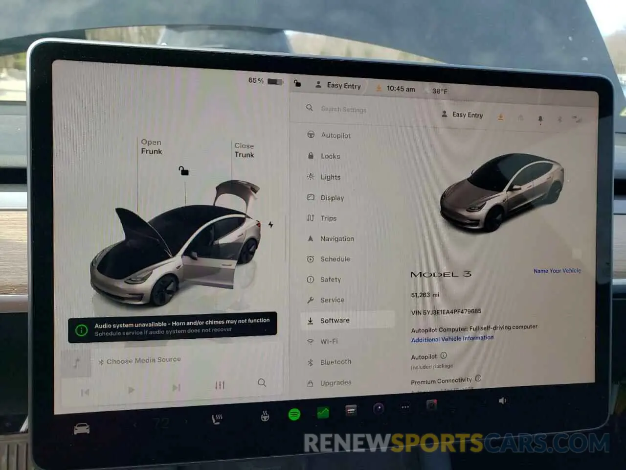 9 Photograph of a damaged car 5YJ3E1EA4PF479685 TESLA MODEL 3 2023