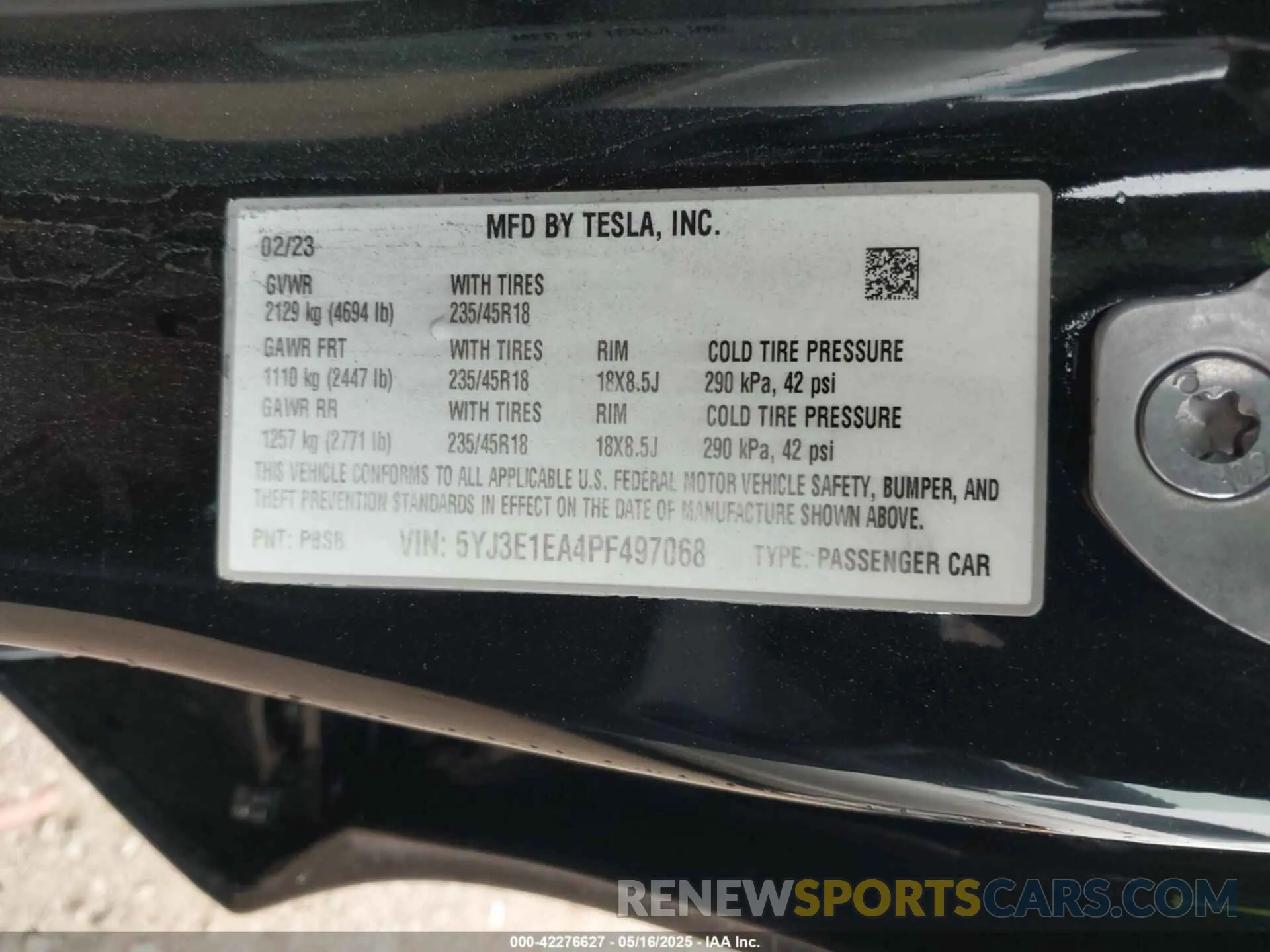 9 Photograph of a damaged car 5YJ3E1EA4PF497068 TESLA MODEL 3 2023