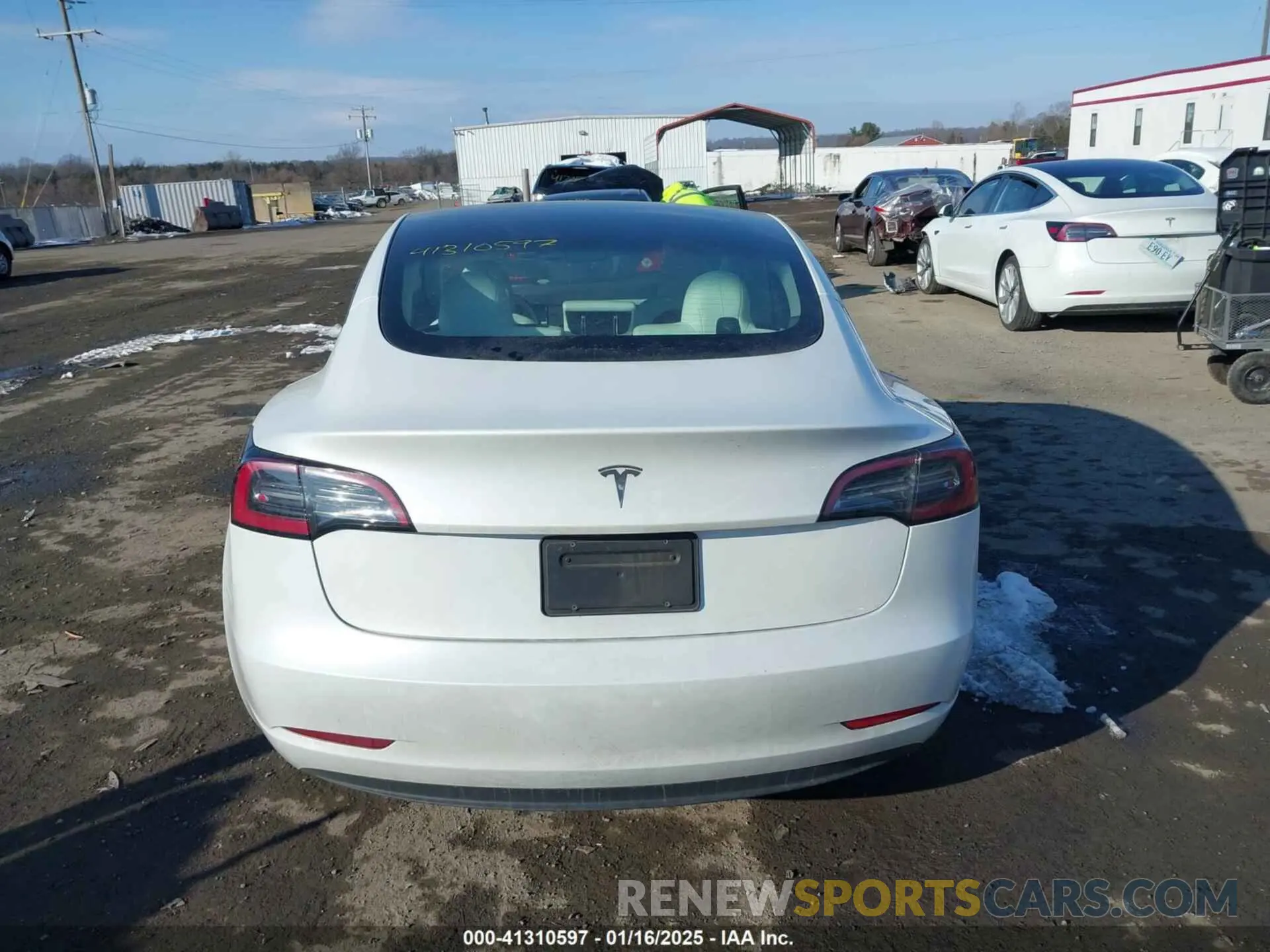16 Photograph of a damaged car 5YJ3E1EA4PF505850 TESLA MODEL 3 2023