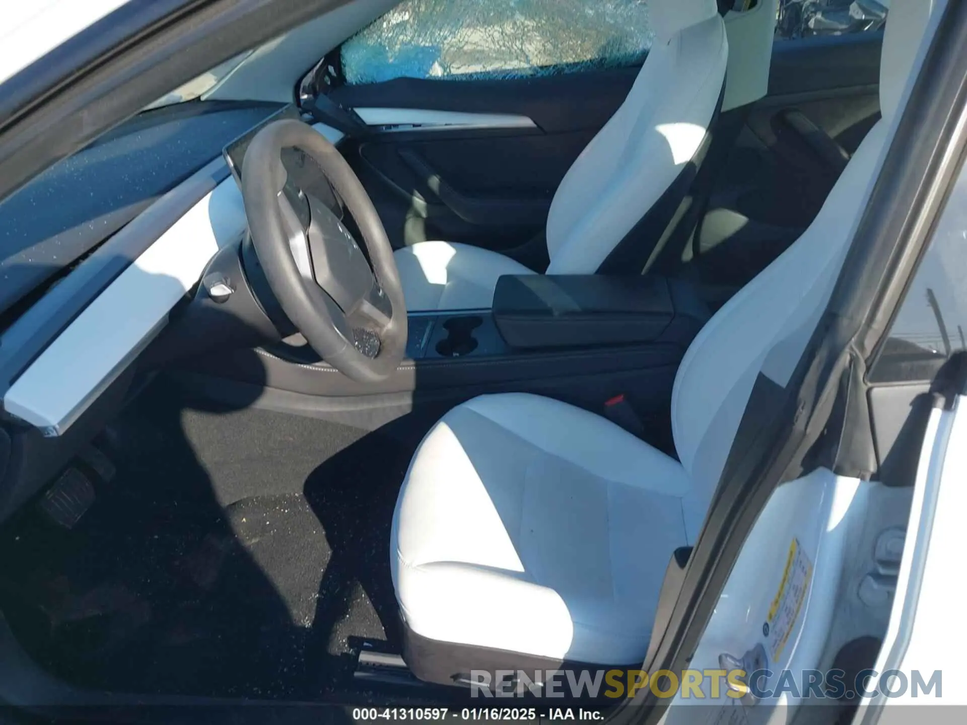 5 Photograph of a damaged car 5YJ3E1EA4PF505850 TESLA MODEL 3 2023