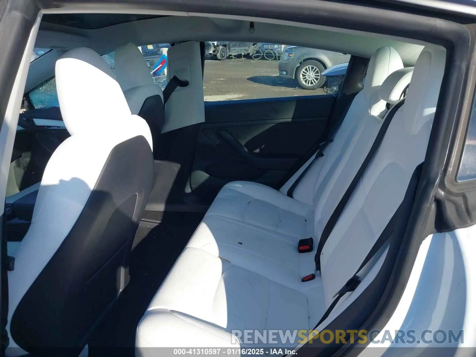 8 Photograph of a damaged car 5YJ3E1EA4PF505850 TESLA MODEL 3 2023