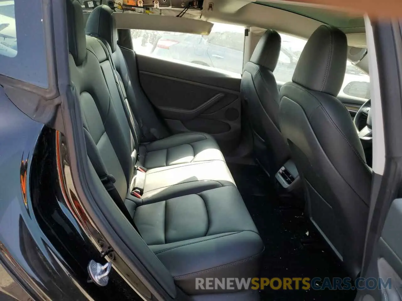 10 Photograph of a damaged car 5YJ3E1EA4PF509803 TESLA MODEL 3 2023