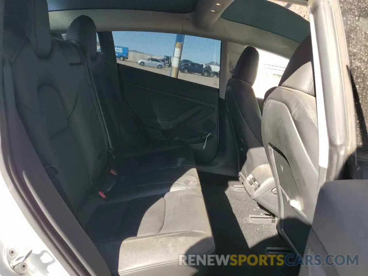 10 Photograph of a damaged car 5YJ3E1EA4PF510451 TESLA MODEL 3 2023