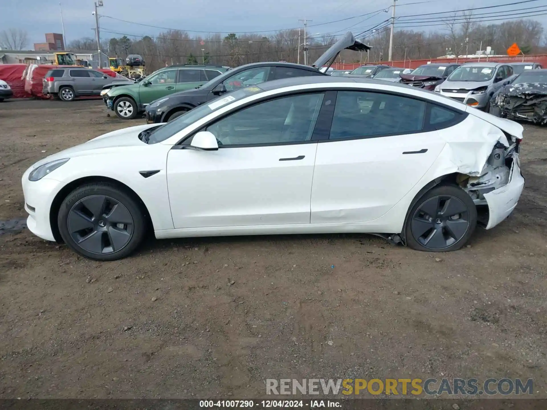 14 Photograph of a damaged car 5YJ3E1EA4PF510661 TESLA MODEL 3 2023