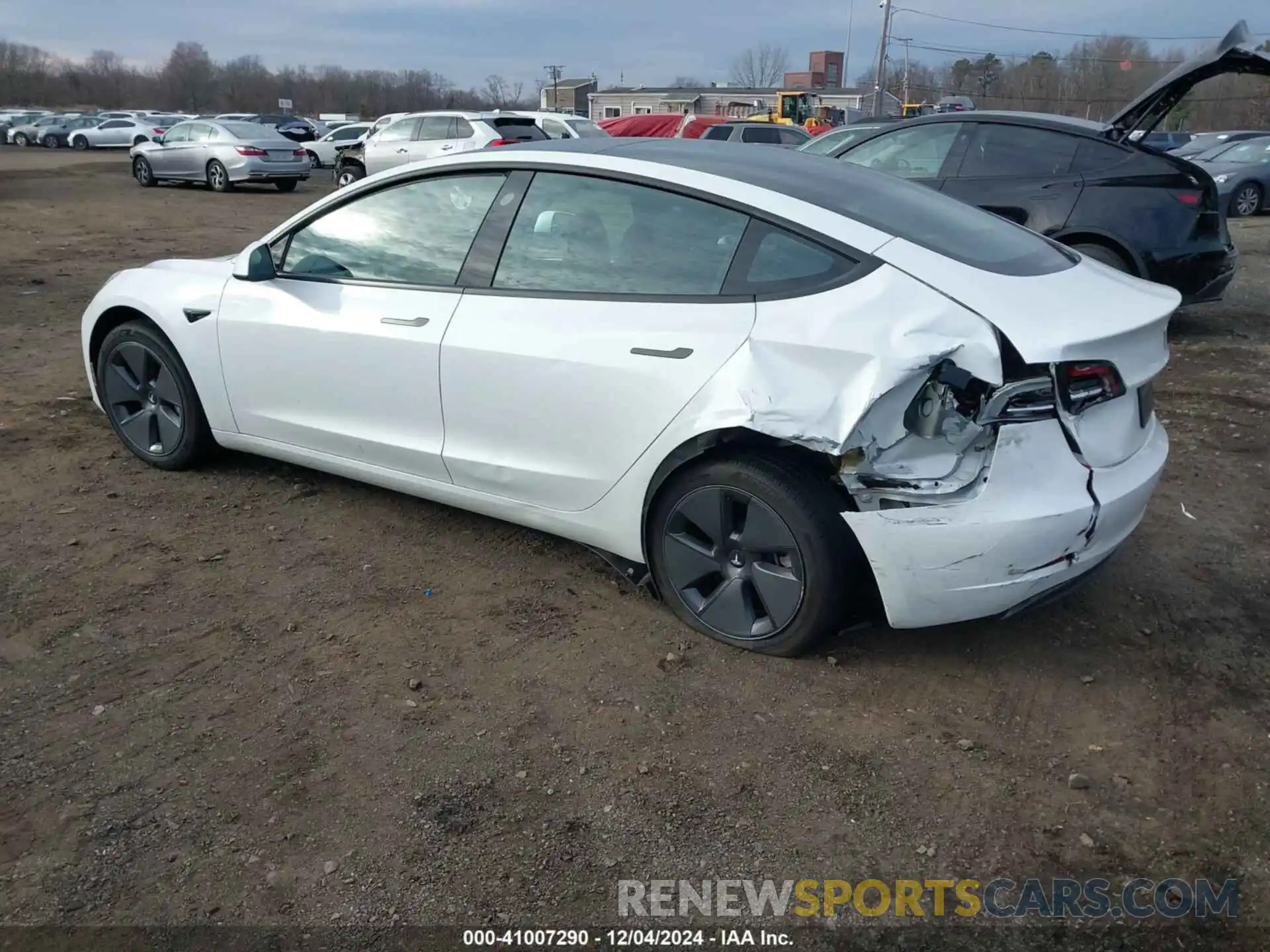 3 Photograph of a damaged car 5YJ3E1EA4PF510661 TESLA MODEL 3 2023