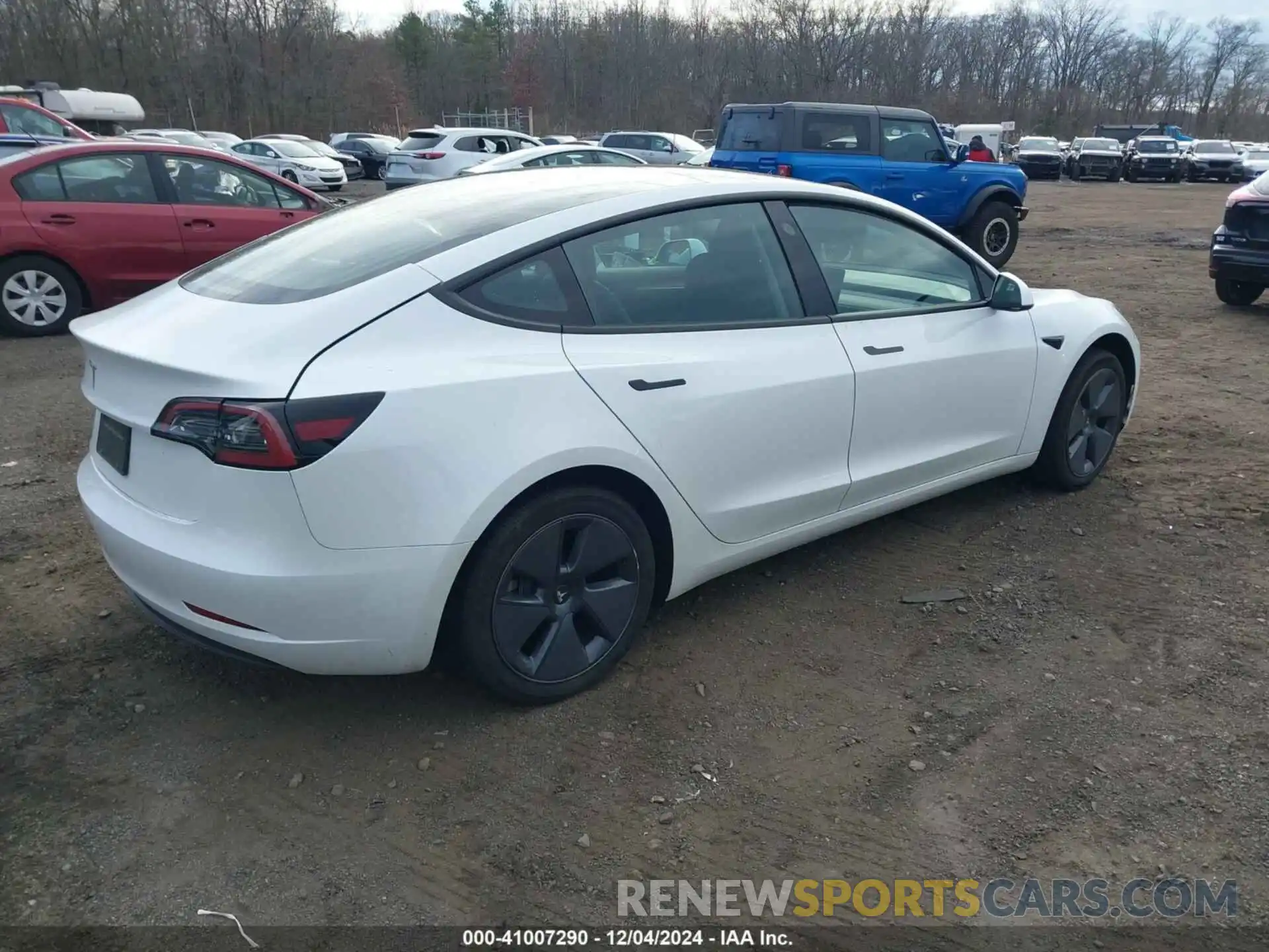 4 Photograph of a damaged car 5YJ3E1EA4PF510661 TESLA MODEL 3 2023