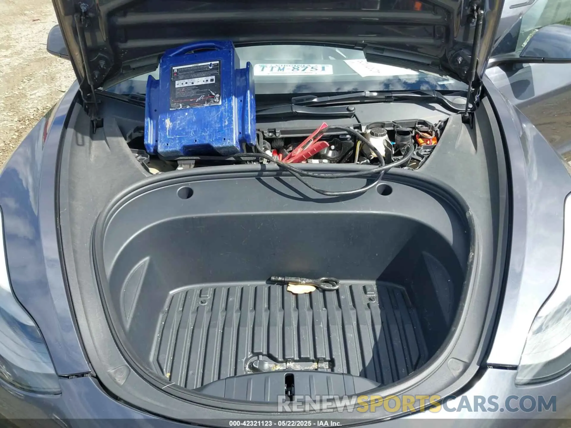 10 Photograph of a damaged car 5YJ3E1EA4PF515844 TESLA MODEL 3 2023