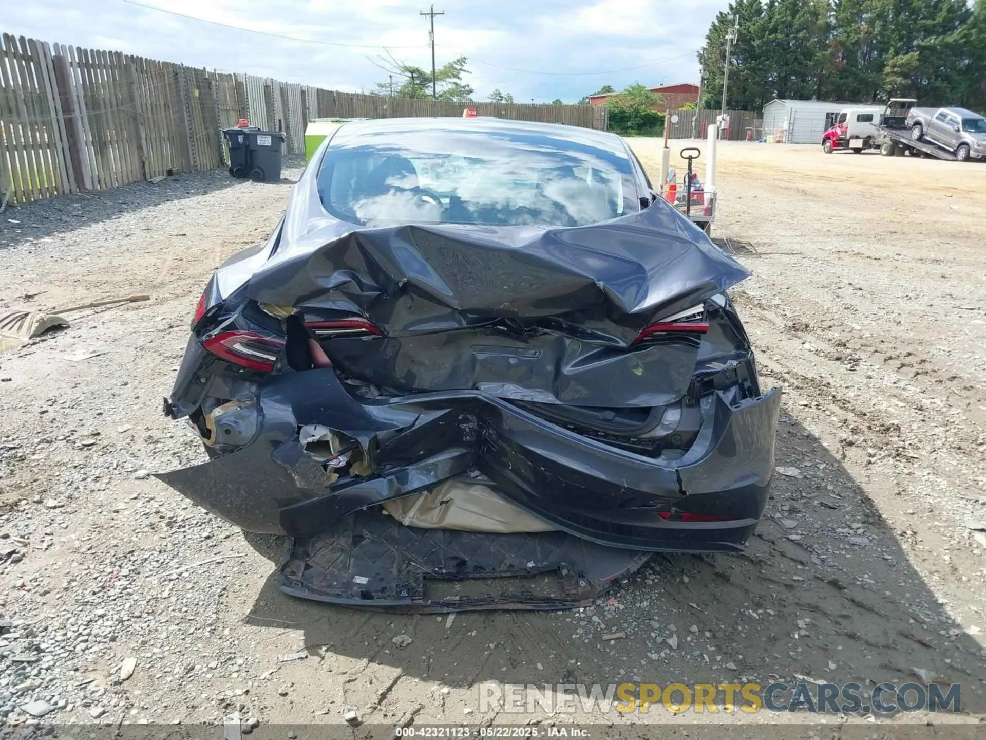16 Photograph of a damaged car 5YJ3E1EA4PF515844 TESLA MODEL 3 2023