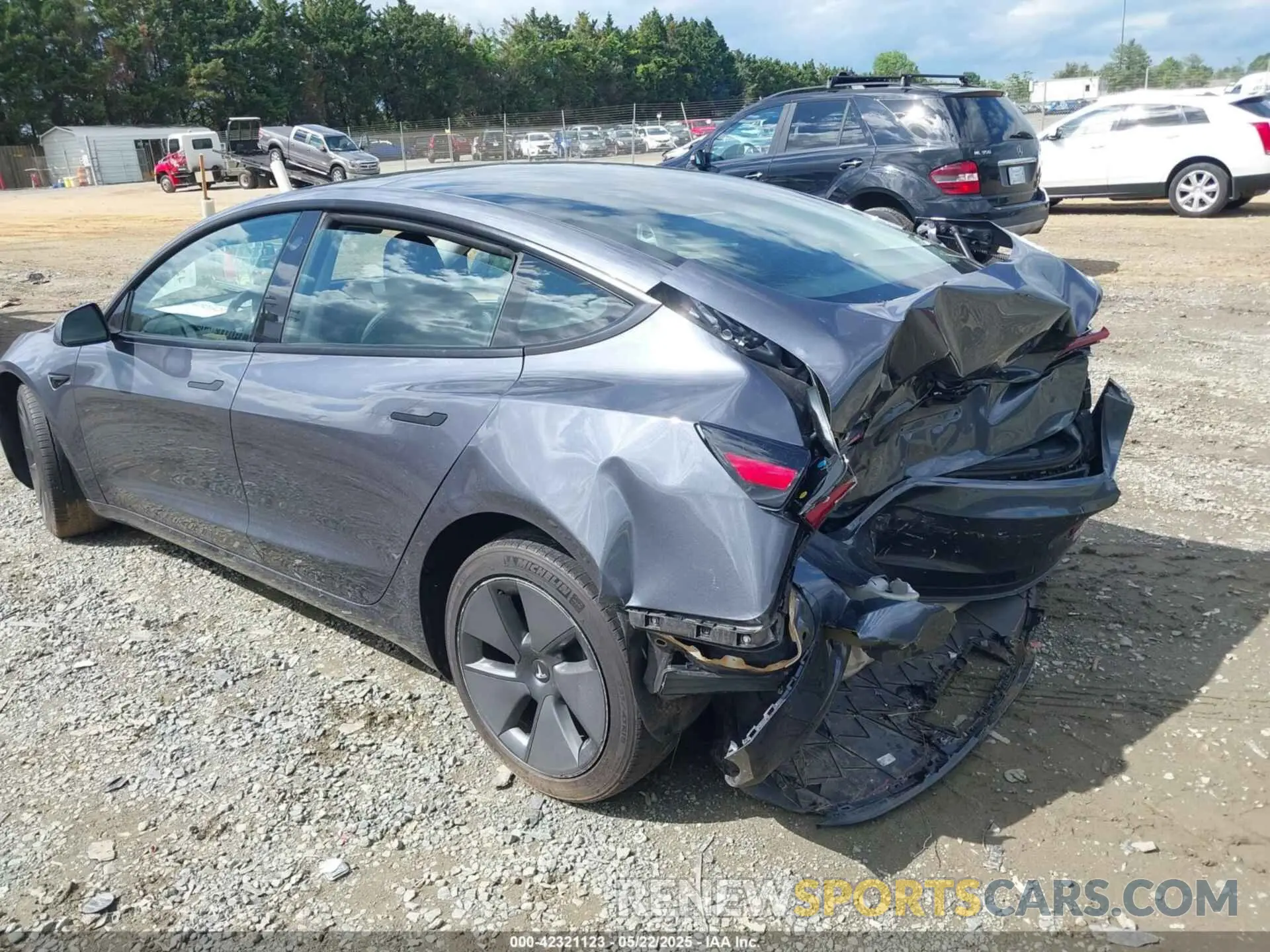 3 Photograph of a damaged car 5YJ3E1EA4PF515844 TESLA MODEL 3 2023