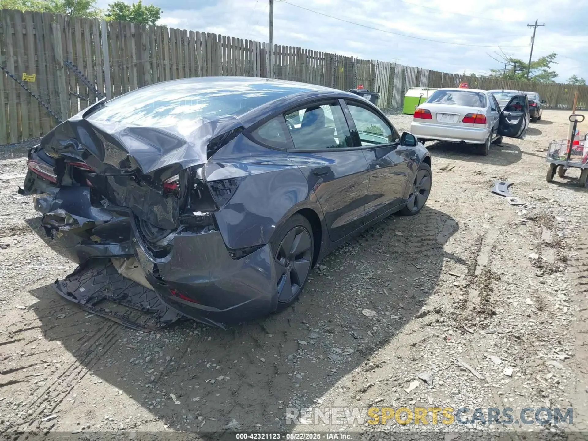4 Photograph of a damaged car 5YJ3E1EA4PF515844 TESLA MODEL 3 2023