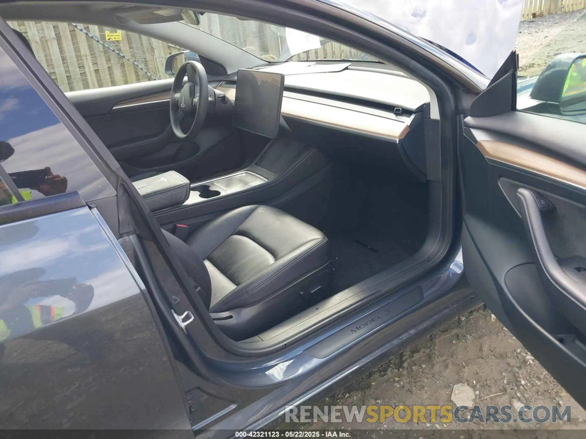5 Photograph of a damaged car 5YJ3E1EA4PF515844 TESLA MODEL 3 2023