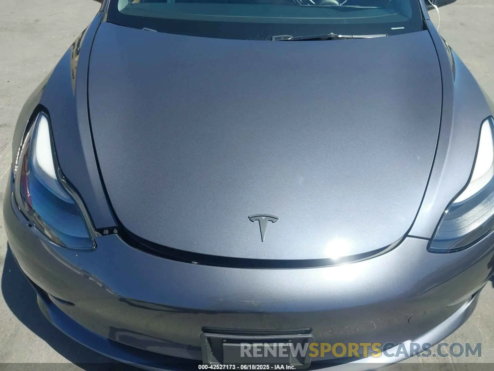 10 Photograph of a damaged car 5YJ3E1EA4PF545281 TESLA MODEL 3 2023
