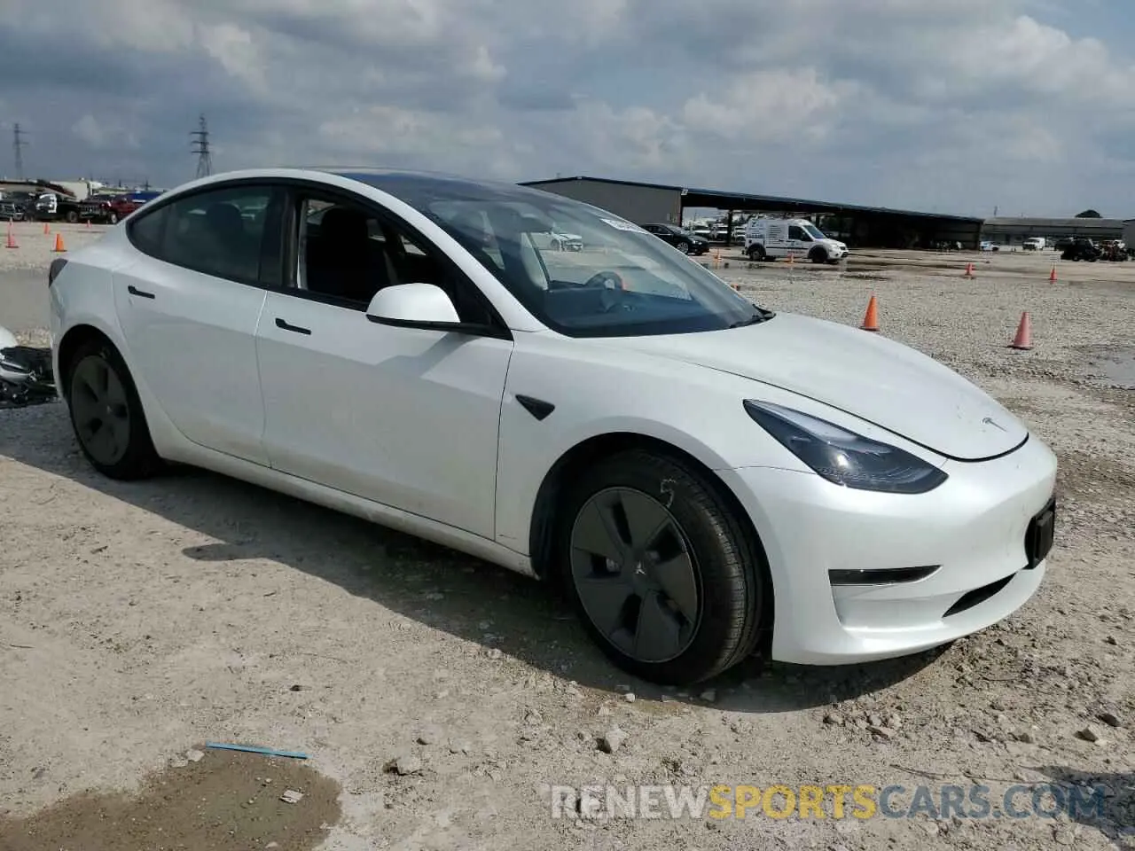 4 Photograph of a damaged car 5YJ3E1EA4PF547466 TESLA MODEL 3 2023