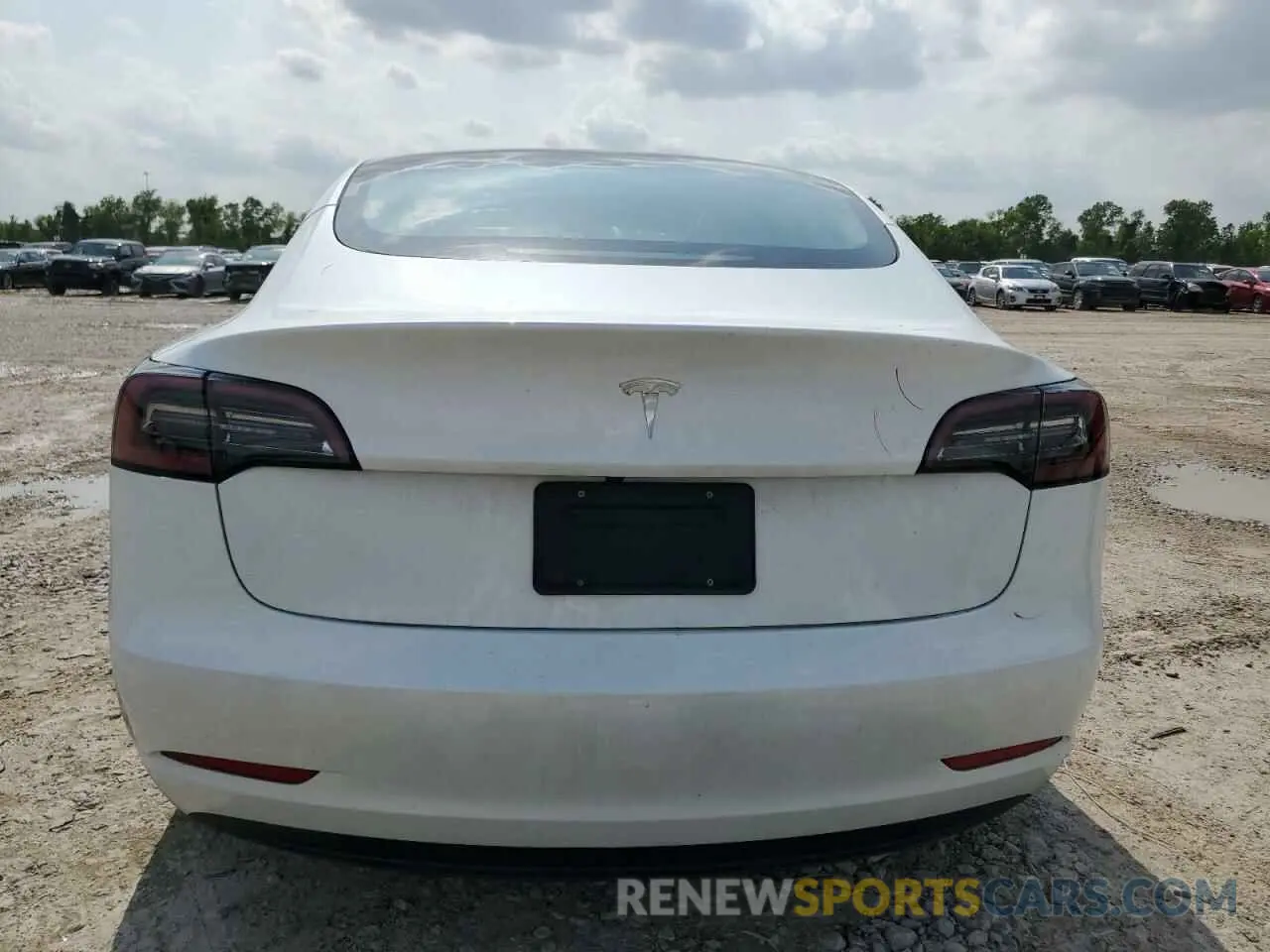 6 Photograph of a damaged car 5YJ3E1EA4PF547466 TESLA MODEL 3 2023