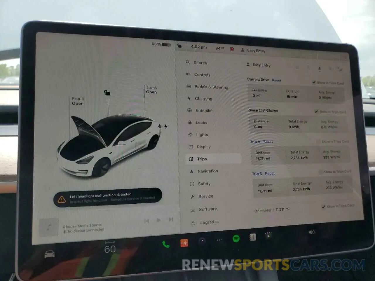 9 Photograph of a damaged car 5YJ3E1EA4PF547466 TESLA MODEL 3 2023