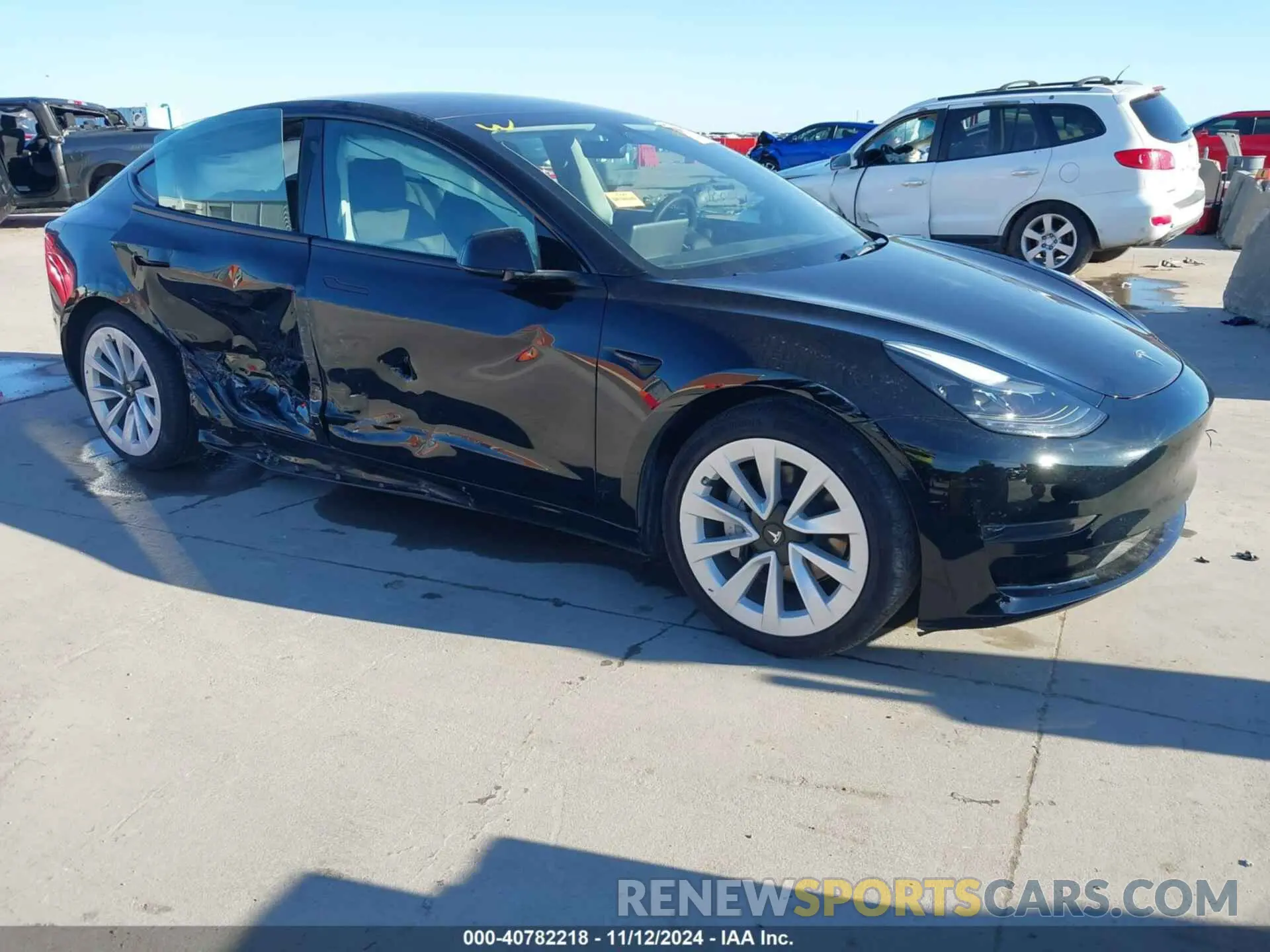 1 Photograph of a damaged car 5YJ3E1EA4PF552103 TESLA MODEL 3 2023