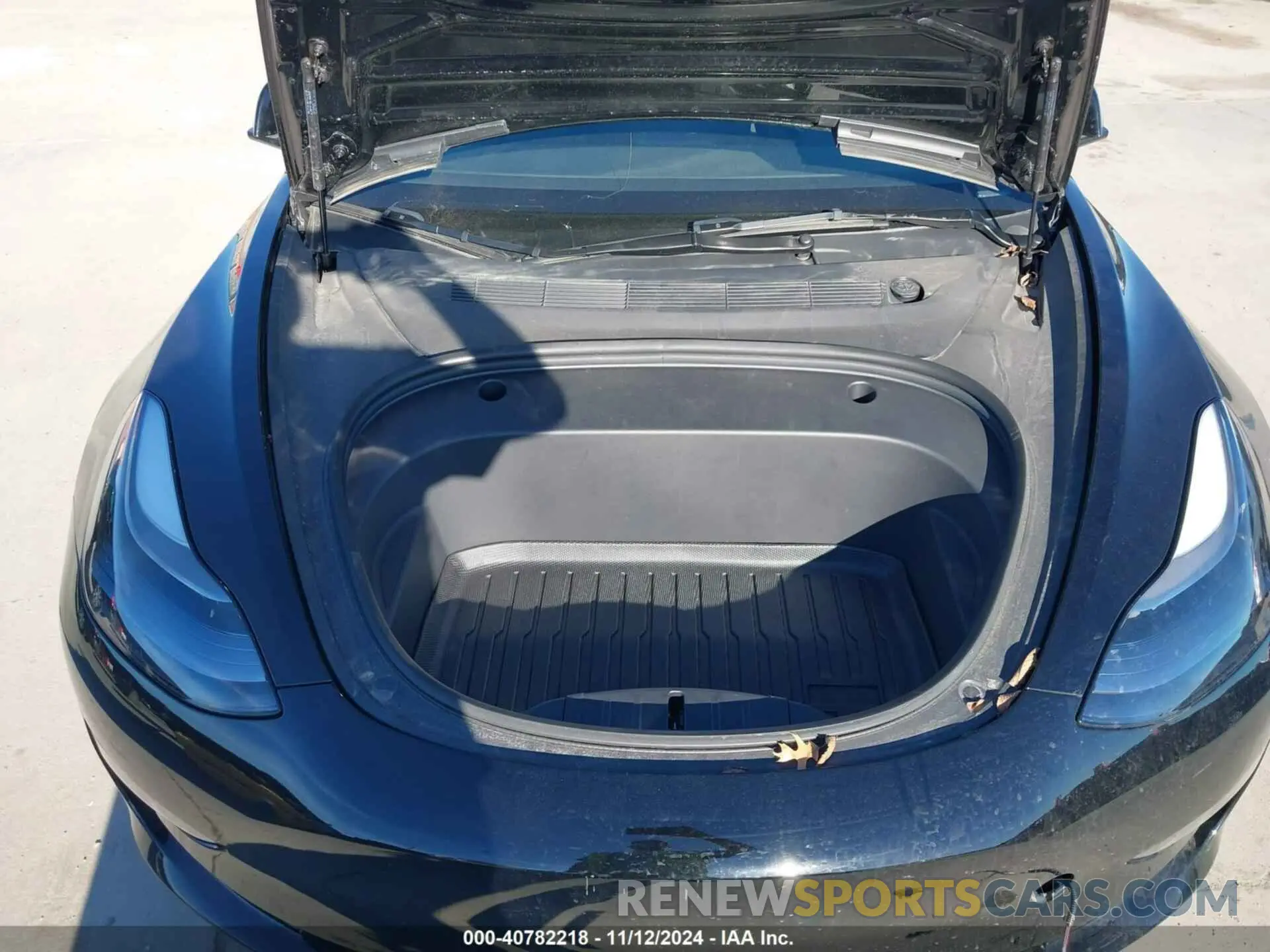 10 Photograph of a damaged car 5YJ3E1EA4PF552103 TESLA MODEL 3 2023