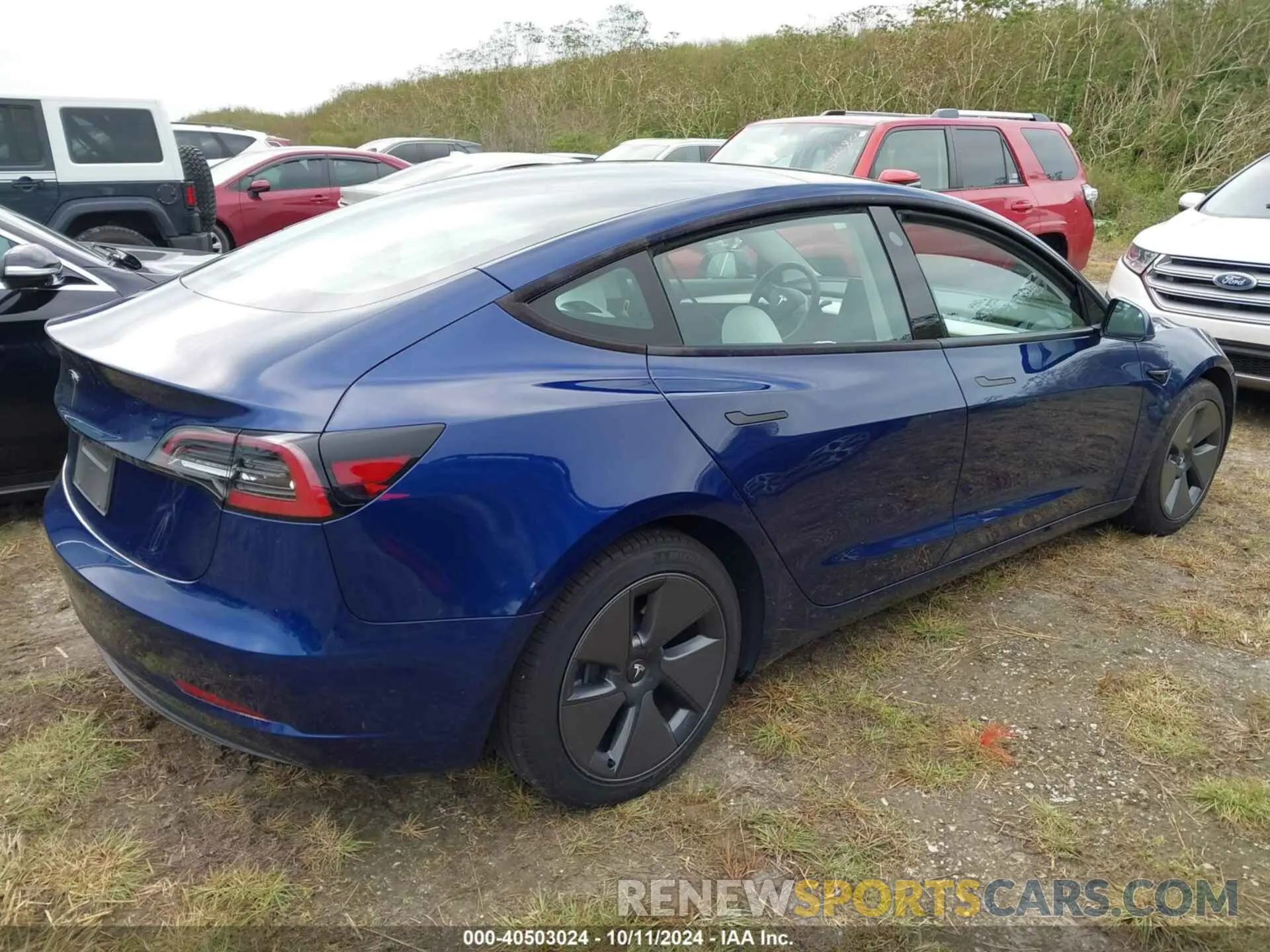 4 Photograph of a damaged car 5YJ3E1EA4PF553459 TESLA MODEL 3 2023