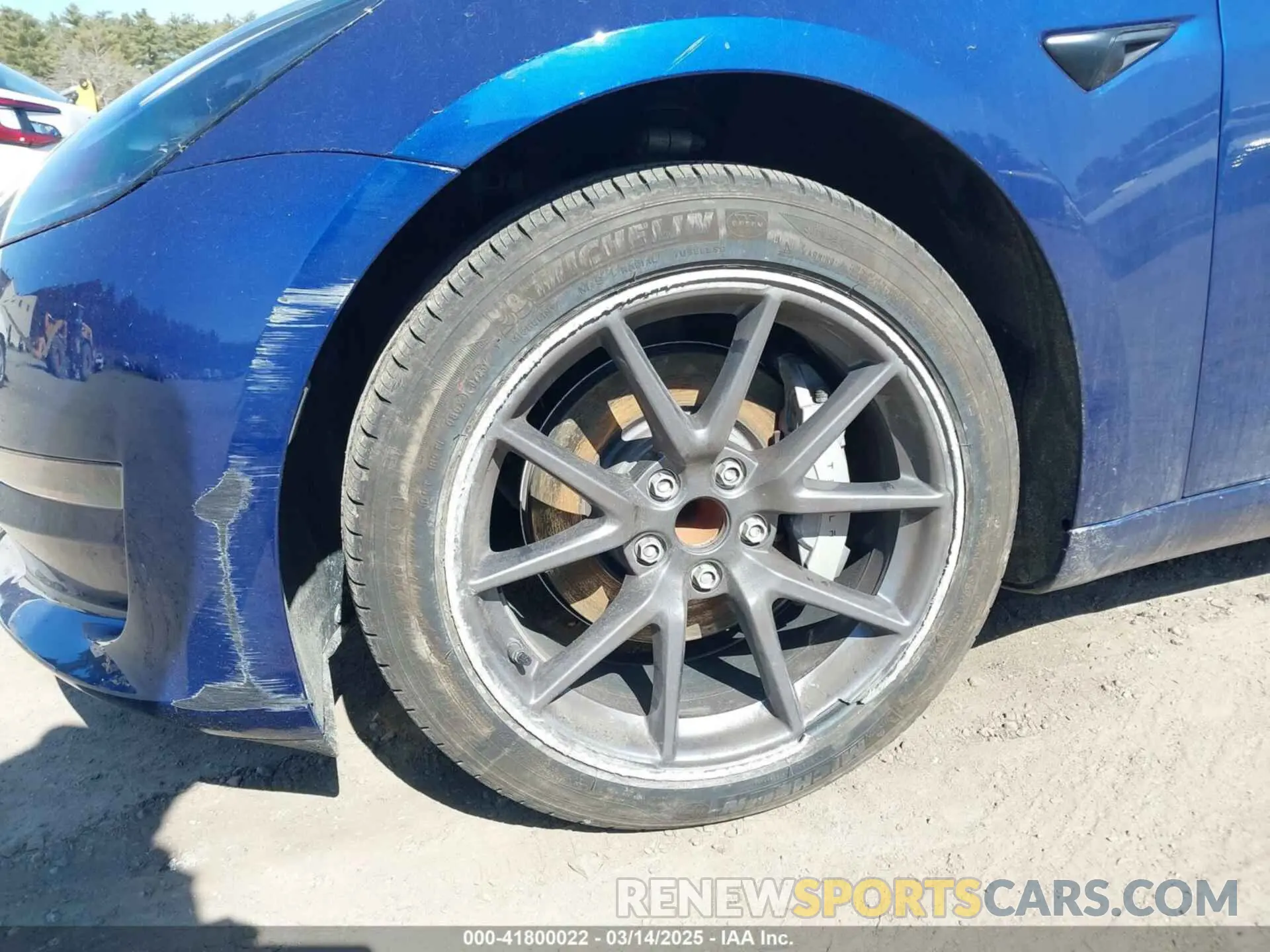 19 Photograph of a damaged car 5YJ3E1EA4PF554837 TESLA MODEL 3 2023