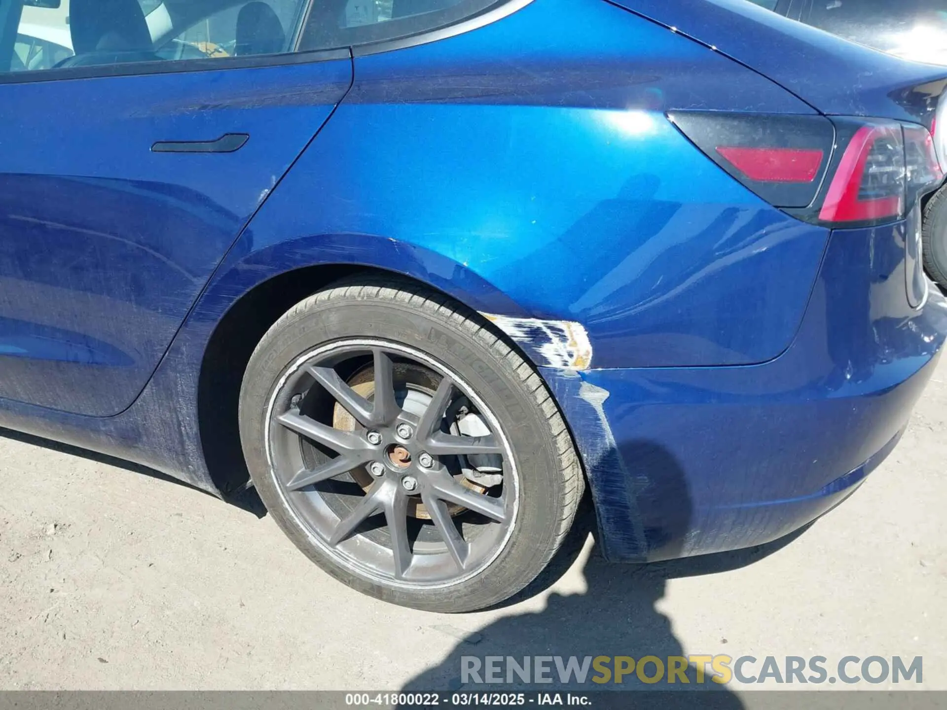 6 Photograph of a damaged car 5YJ3E1EA4PF554837 TESLA MODEL 3 2023