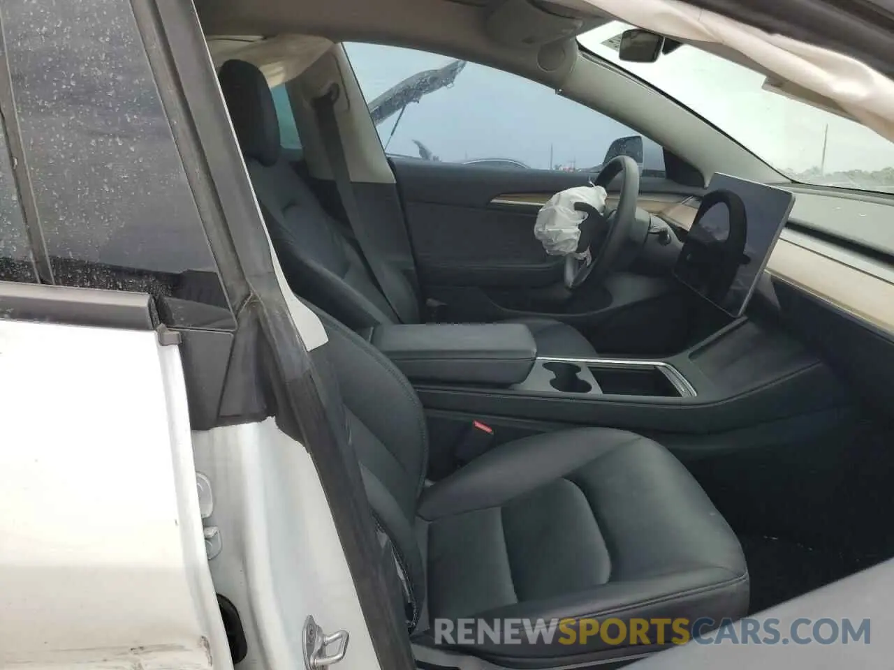 7 Photograph of a damaged car 5YJ3E1EA4PF567345 TESLA MODEL 3 2023