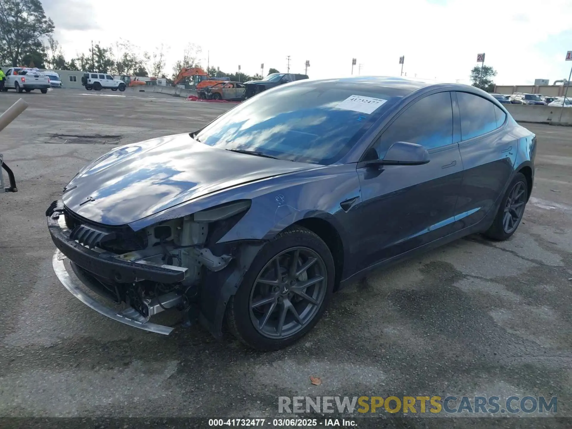 2 Photograph of a damaged car 5YJ3E1EA4PF569645 TESLA MODEL 3 2023
