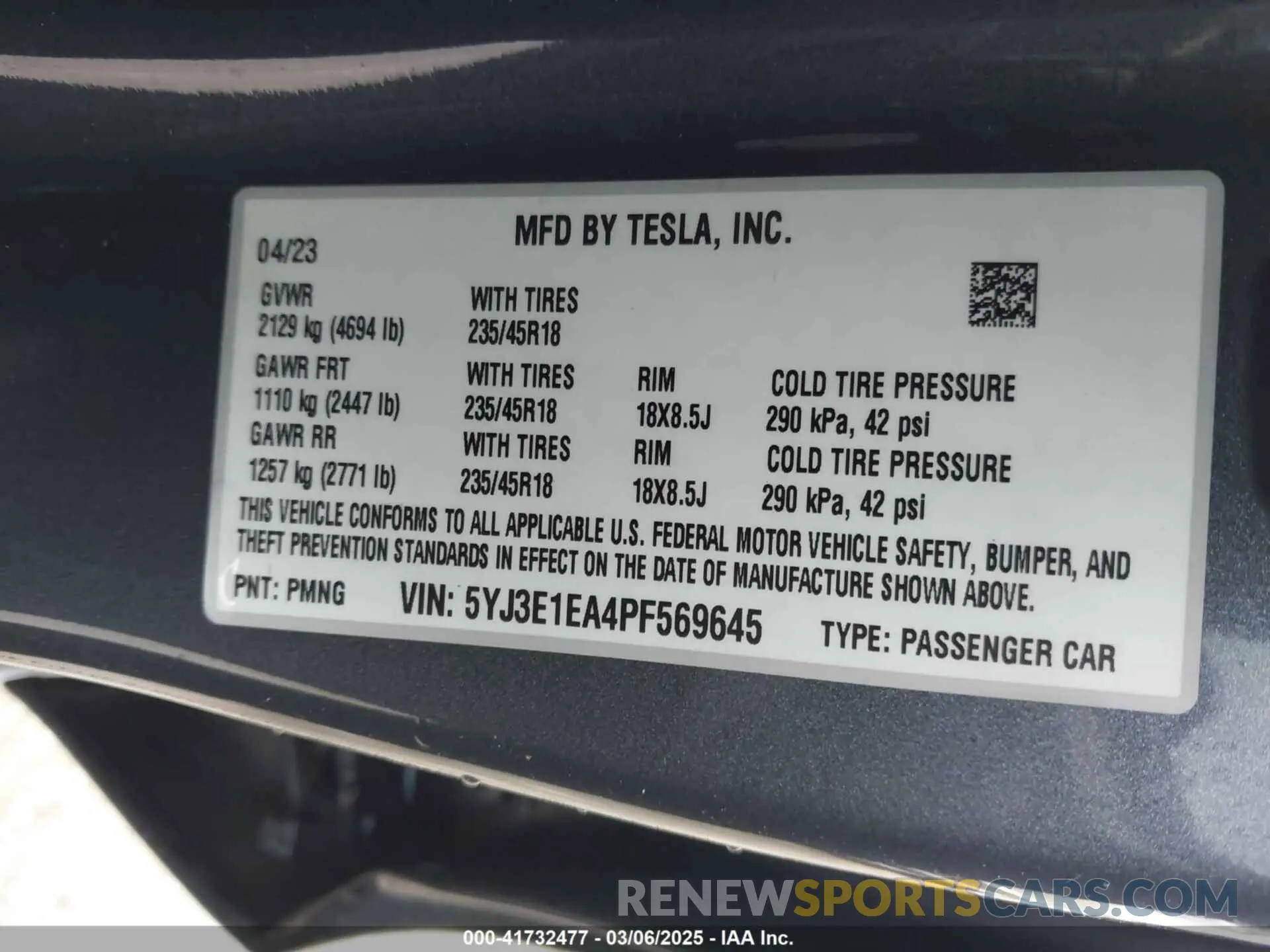 9 Photograph of a damaged car 5YJ3E1EA4PF569645 TESLA MODEL 3 2023